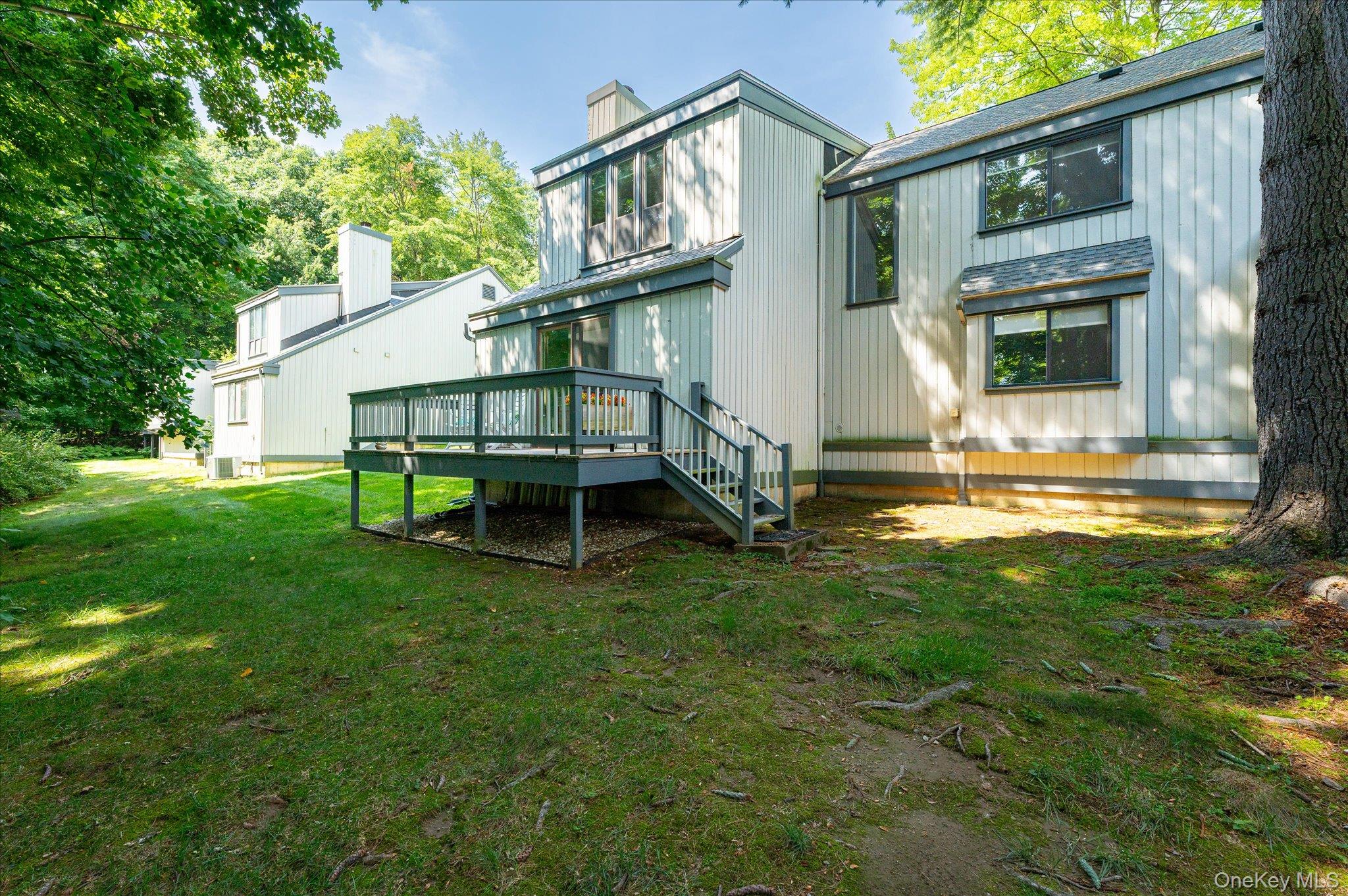 332 Heritage Hills, Unit B photo 36