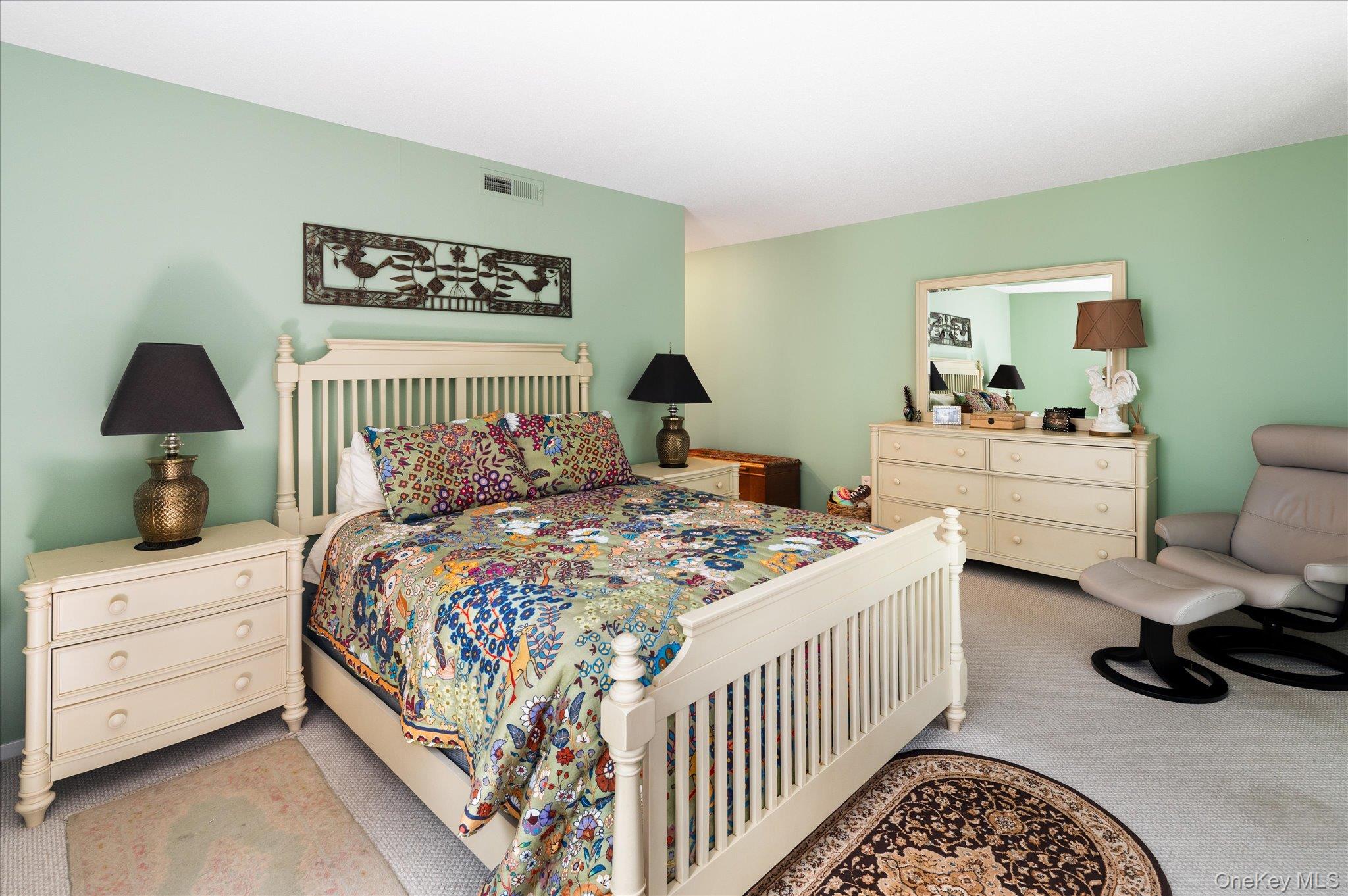 332 Heritage Hills, Unit B photo 24