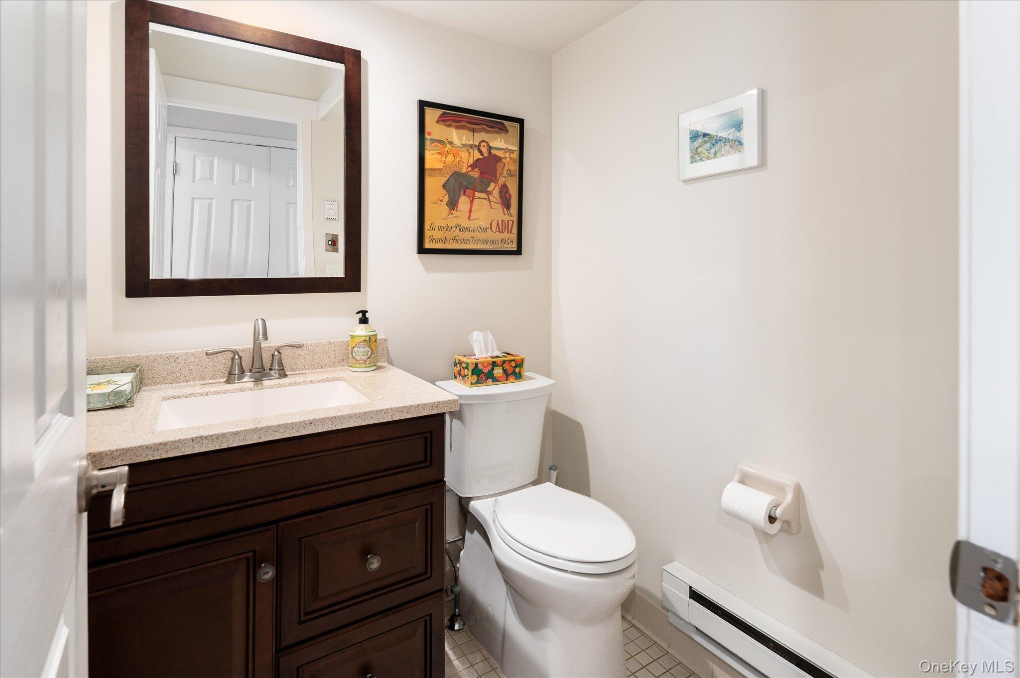 332 Heritage Hills, Unit B photo 8