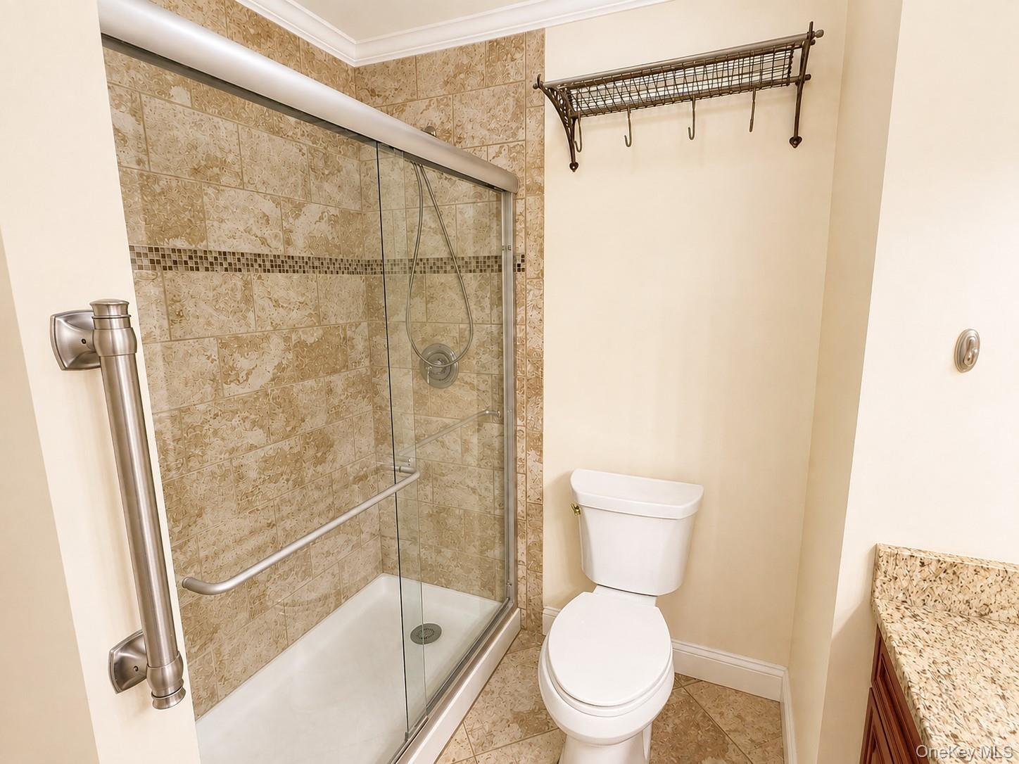 463 B Oldham Court – For Sale photo 14