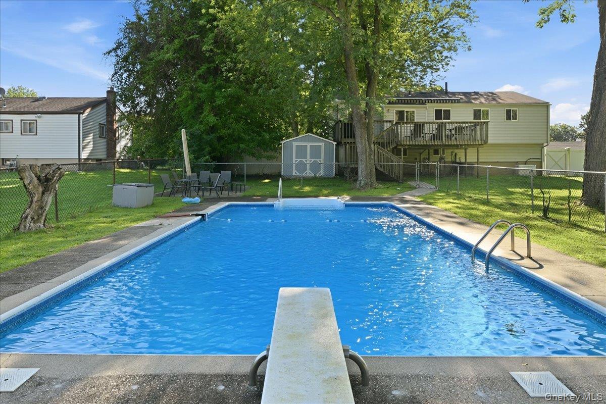 357 Town Line Road – For Sale photo 23