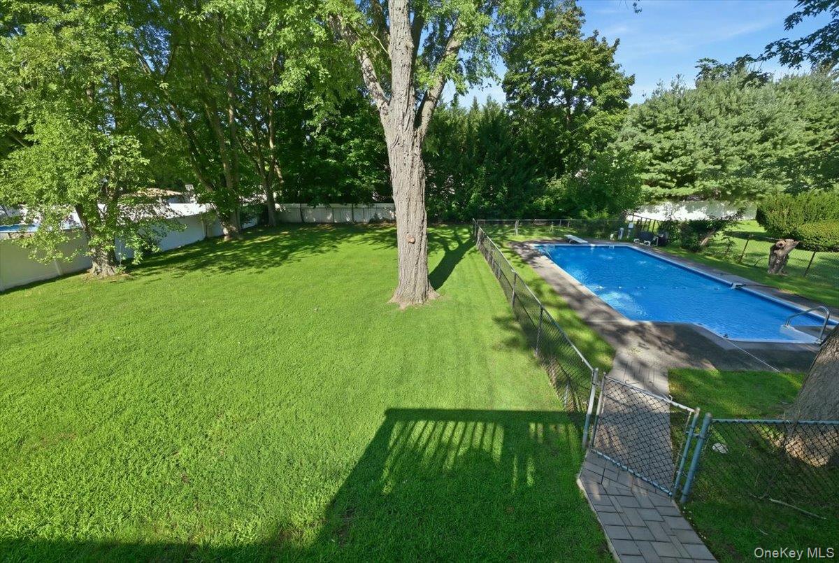 357 Town Line Road – For Sale photo 24