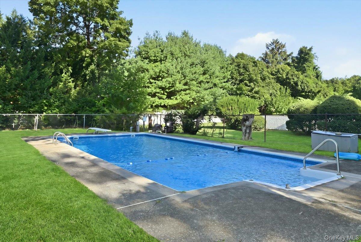 357 Town Line Road – For Sale photo 21