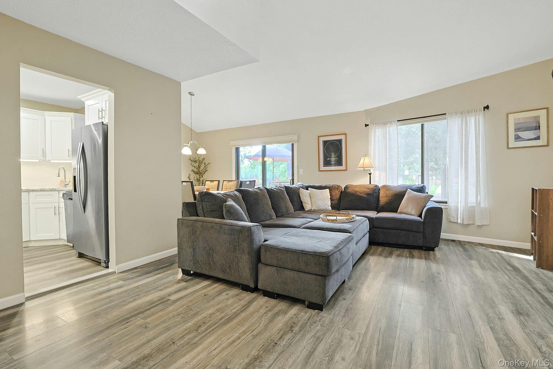 195 Treetop Circle – For Sale photo 10