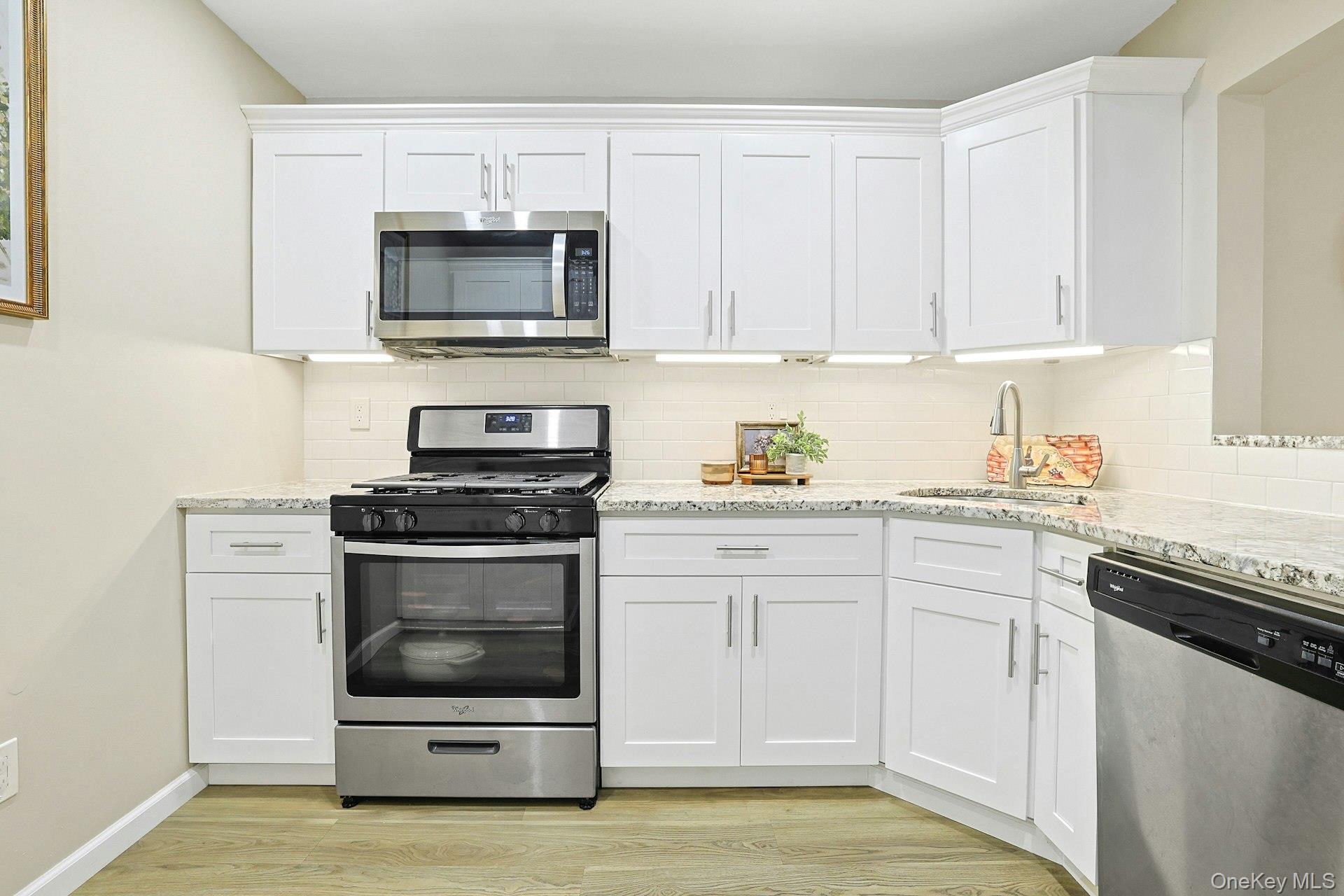195 Treetop Circle – For Sale photo 5