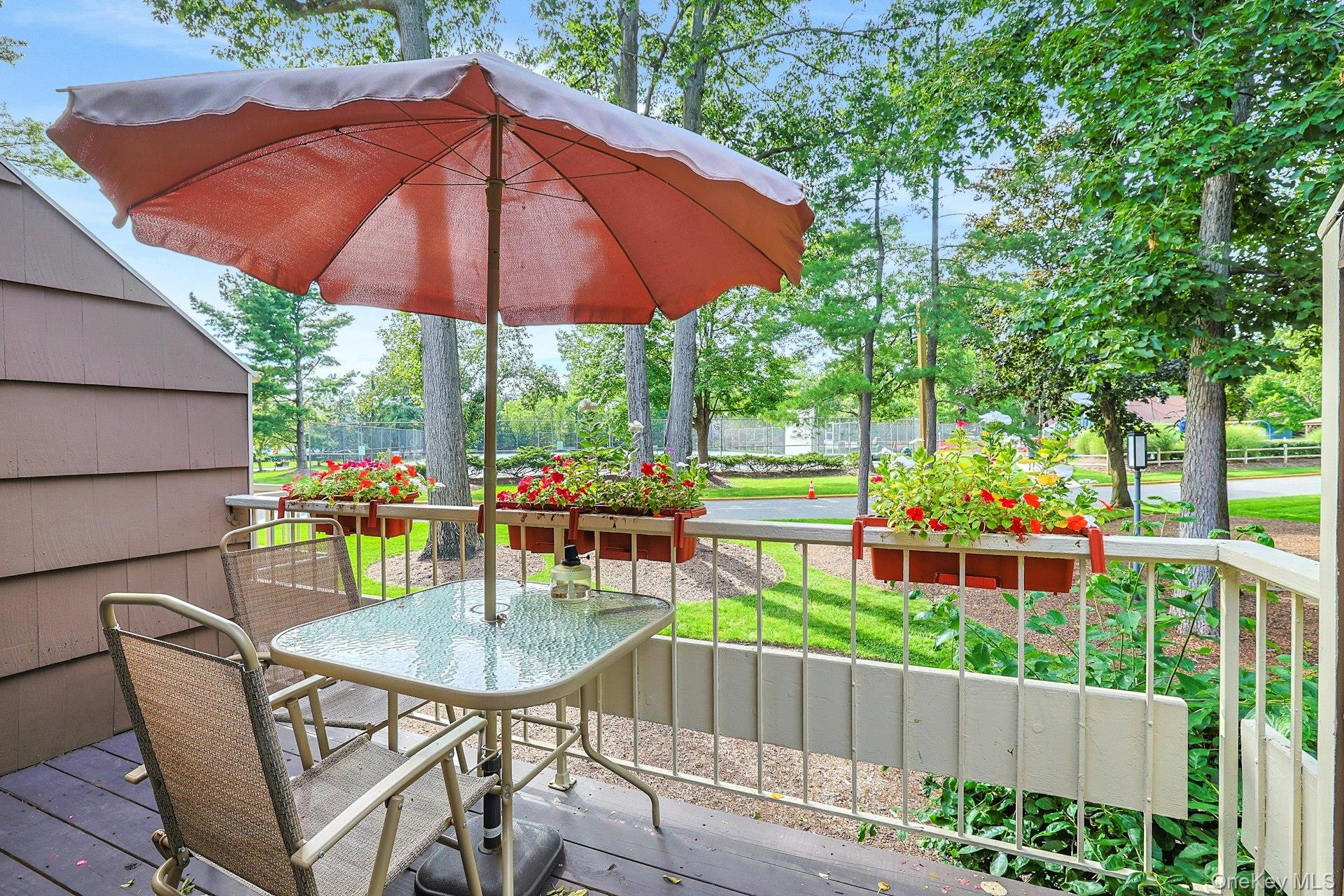 195 Treetop Circle – For Sale photo 16