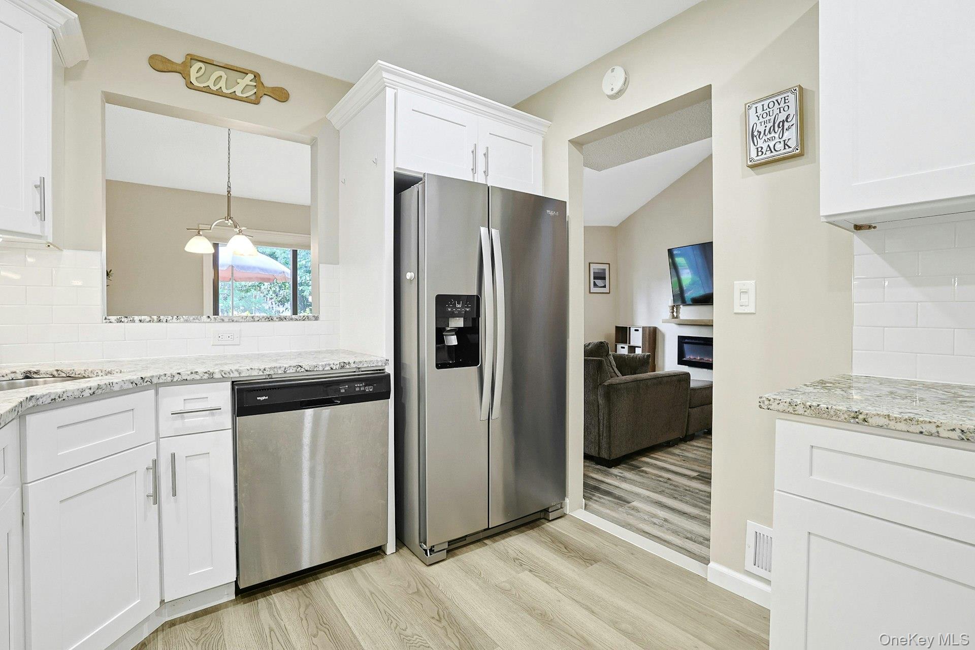 195 Treetop Circle – For Sale photo 3