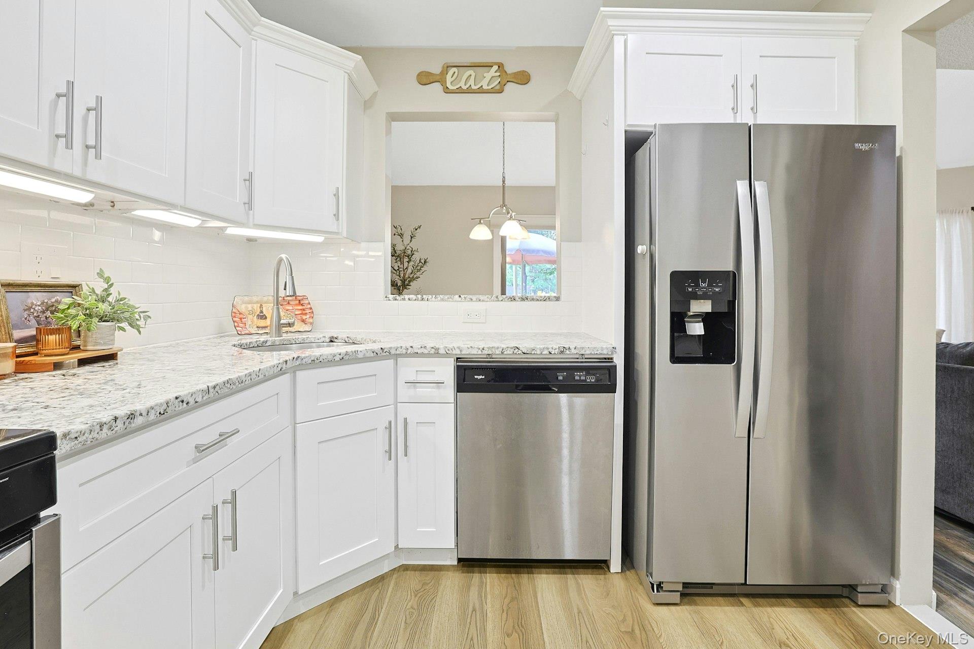 195 Treetop Circle – For Sale photo 4