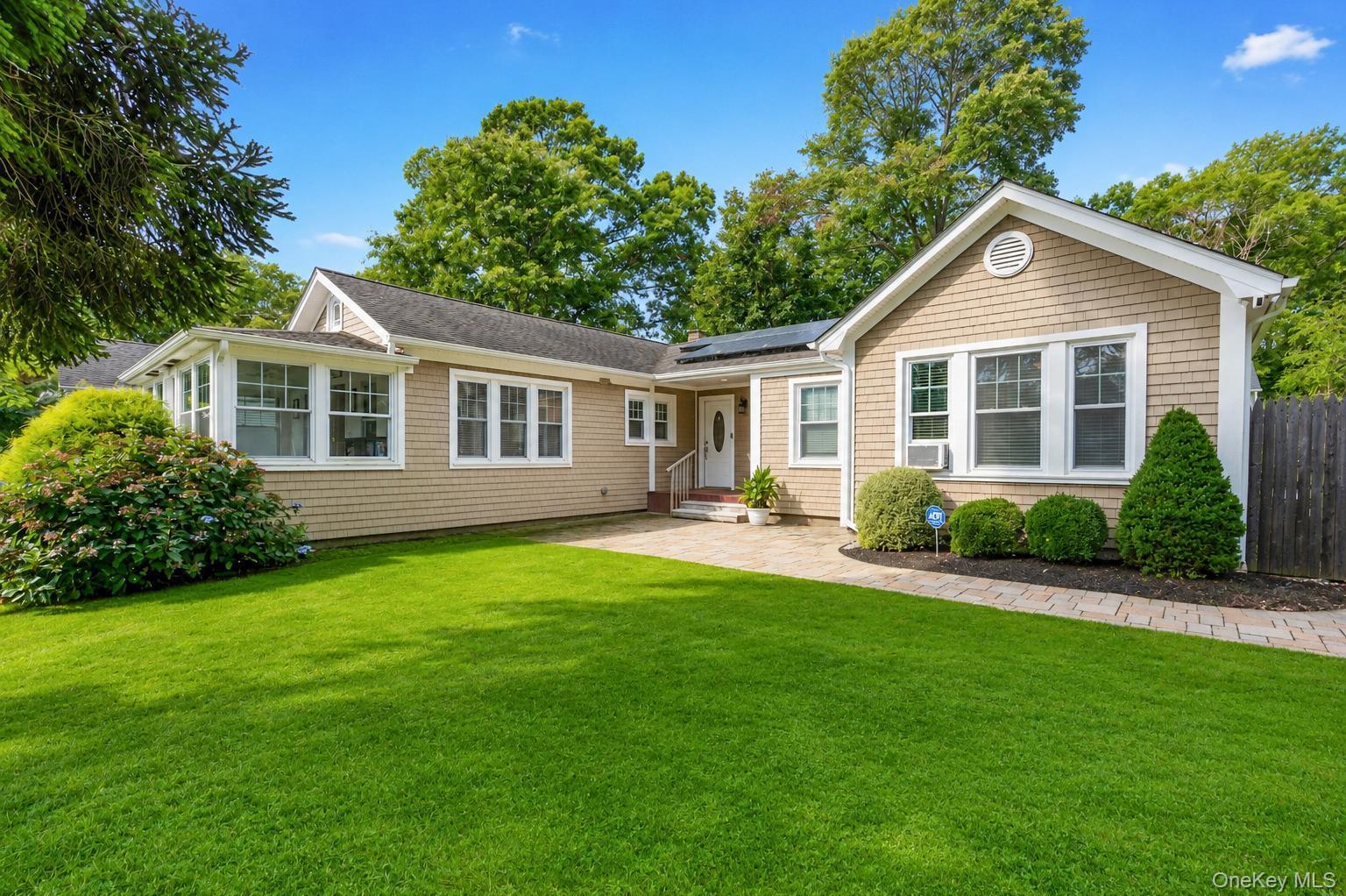 30 Pansy Road – For Sale photo 3