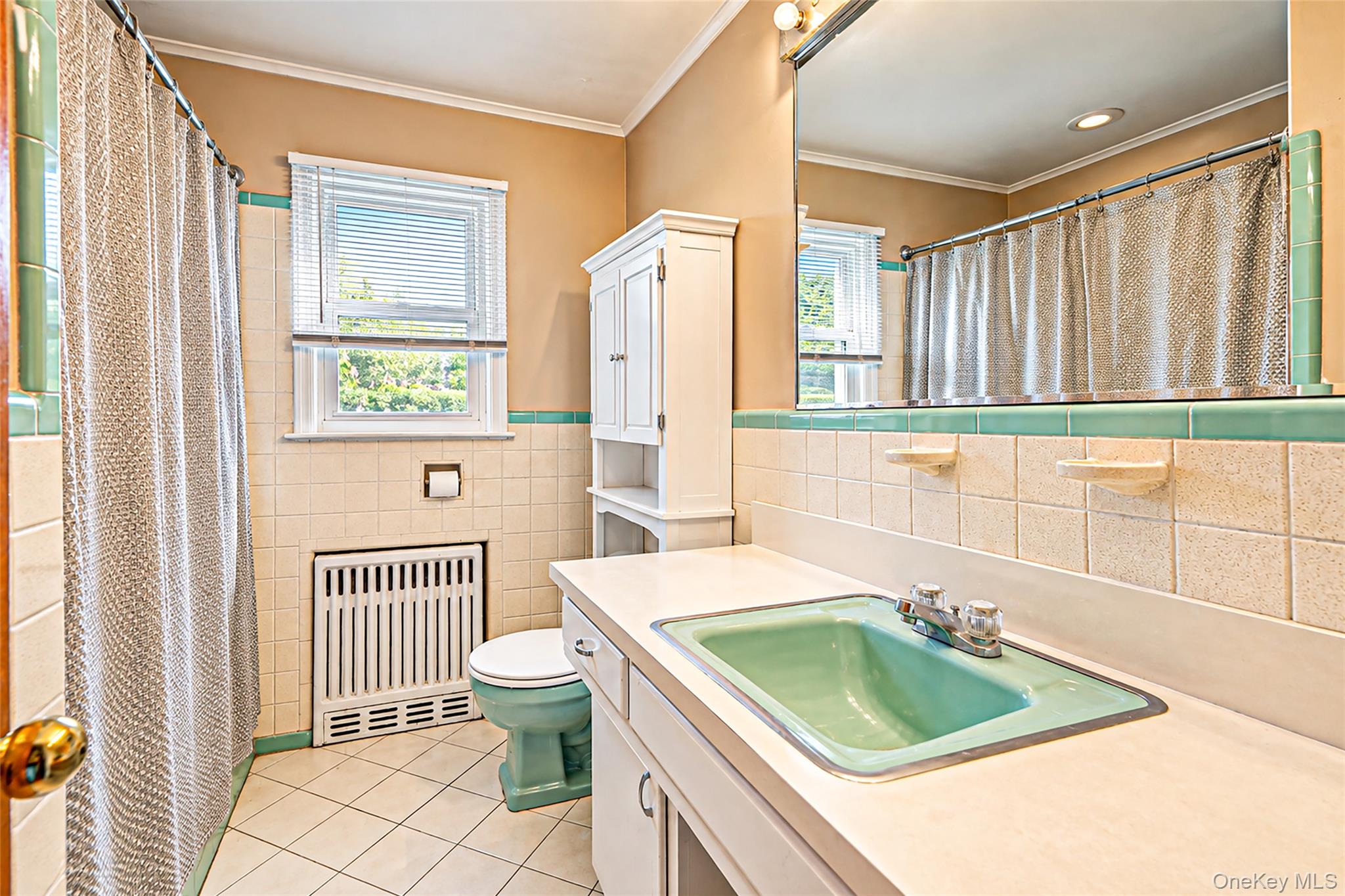3698 Horseblock Road – For Sale photo 13