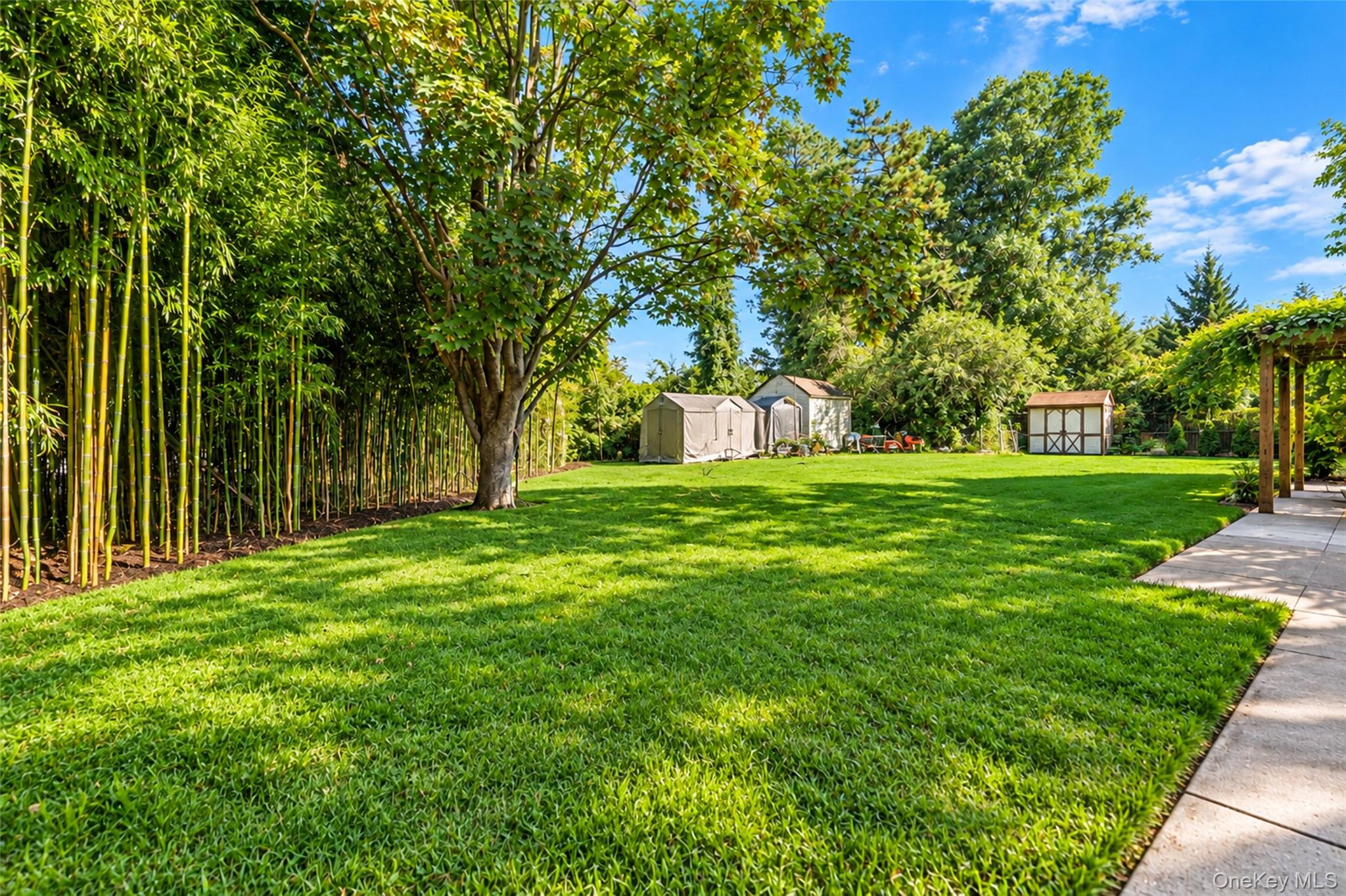 3698 Horseblock Road – For Sale photo 25