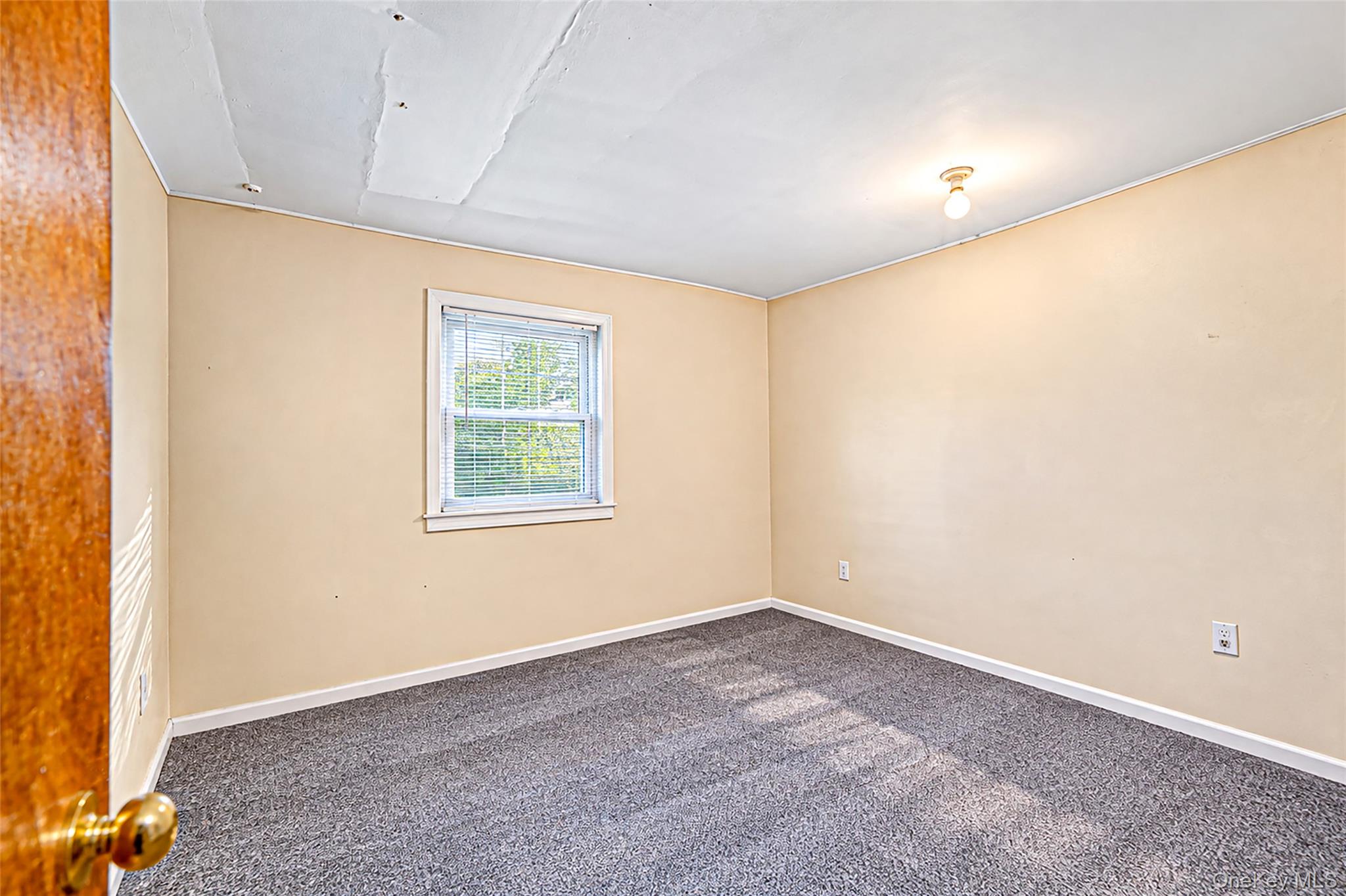 3698 Horseblock Road – For Sale photo 14