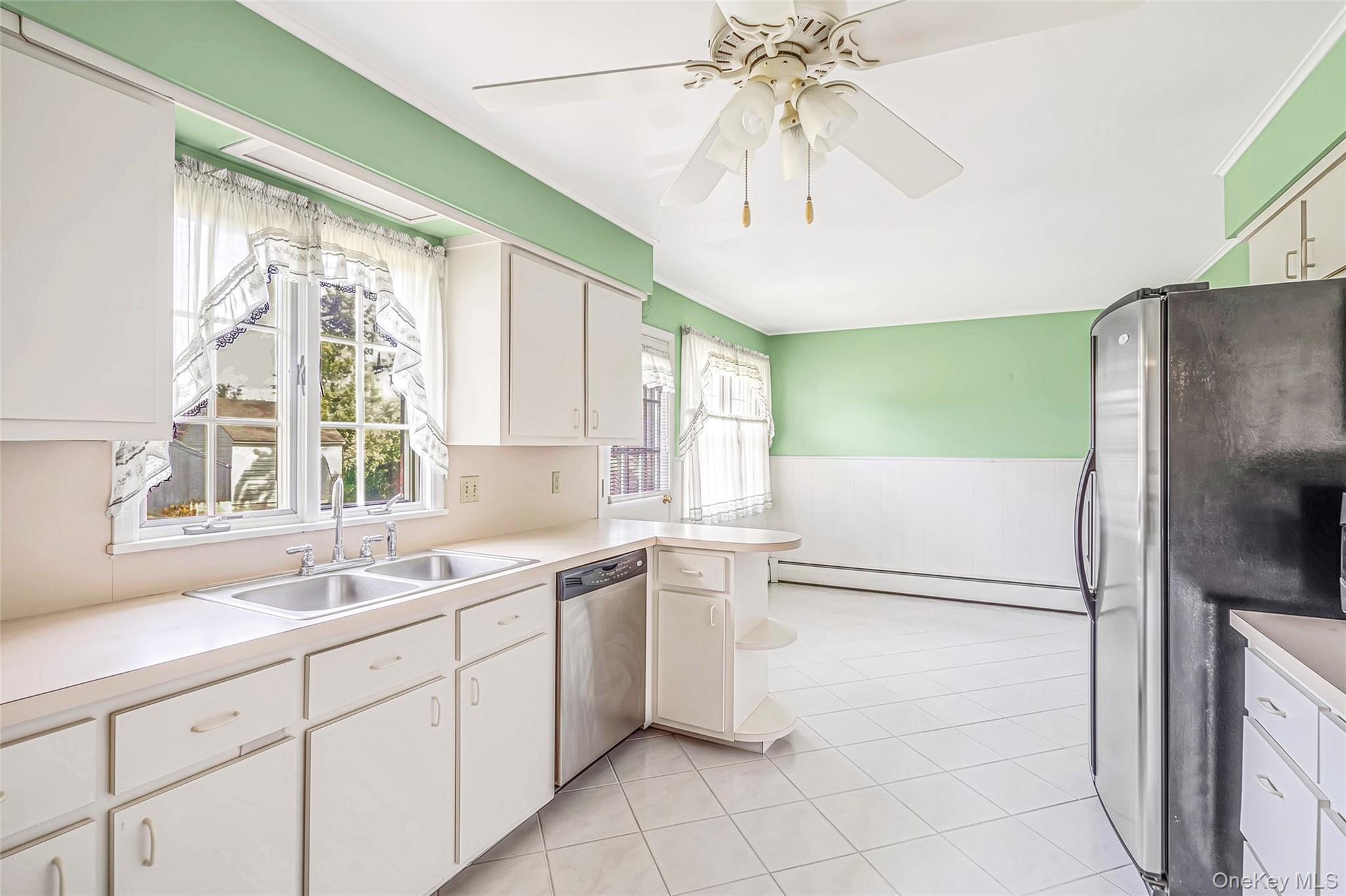 3698 Horseblock Road – For Sale photo 5