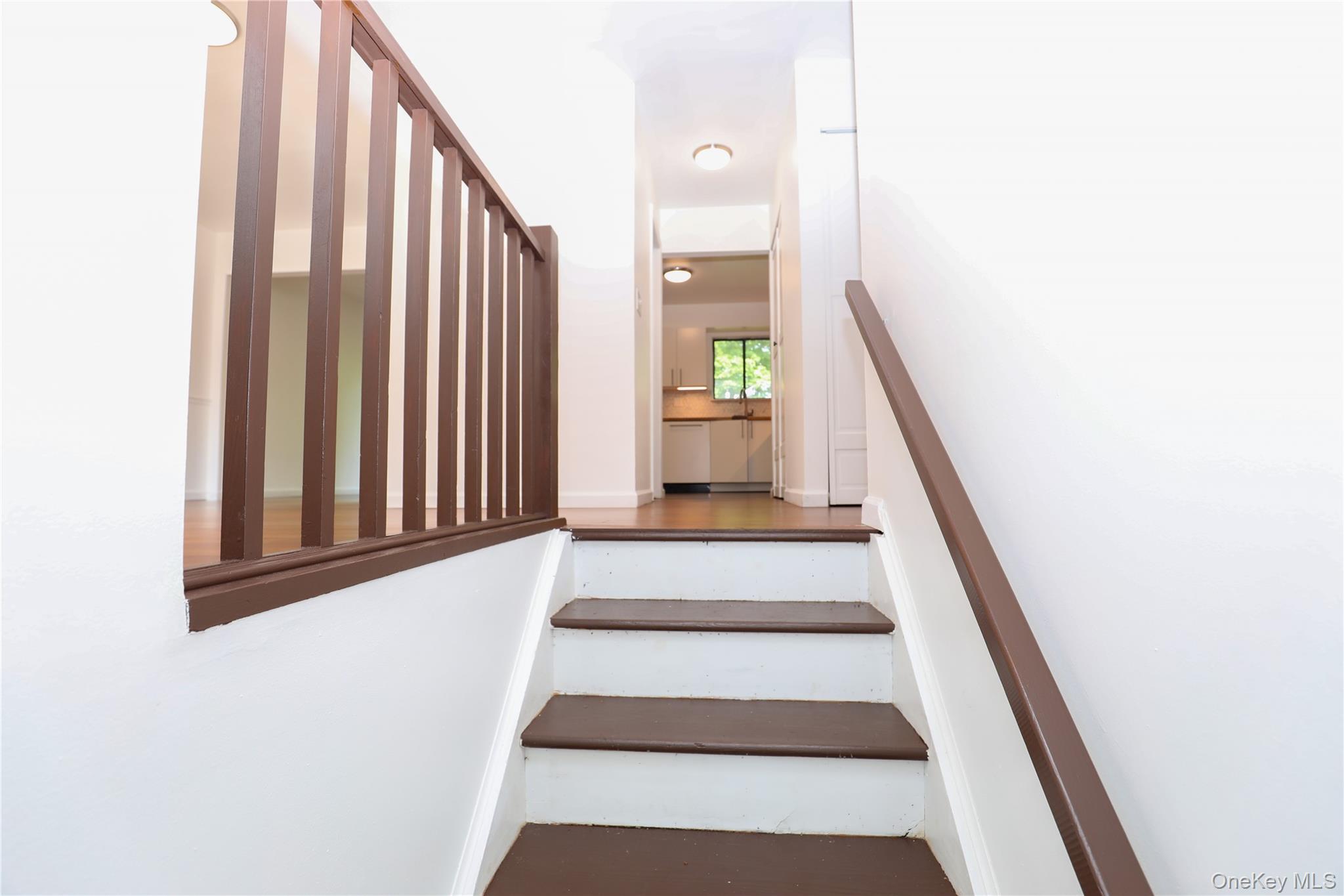 259 Village Court – For Rent photo 8