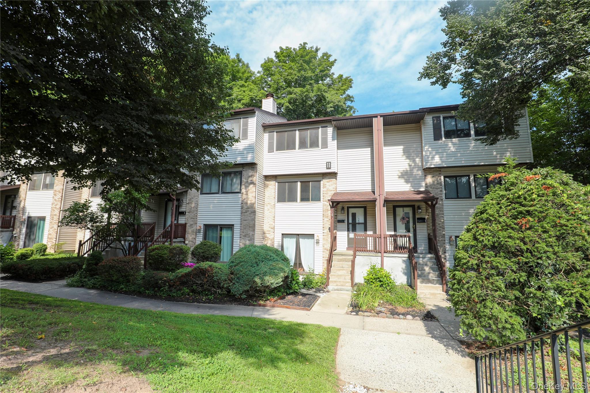 259 Village Court – For Rent