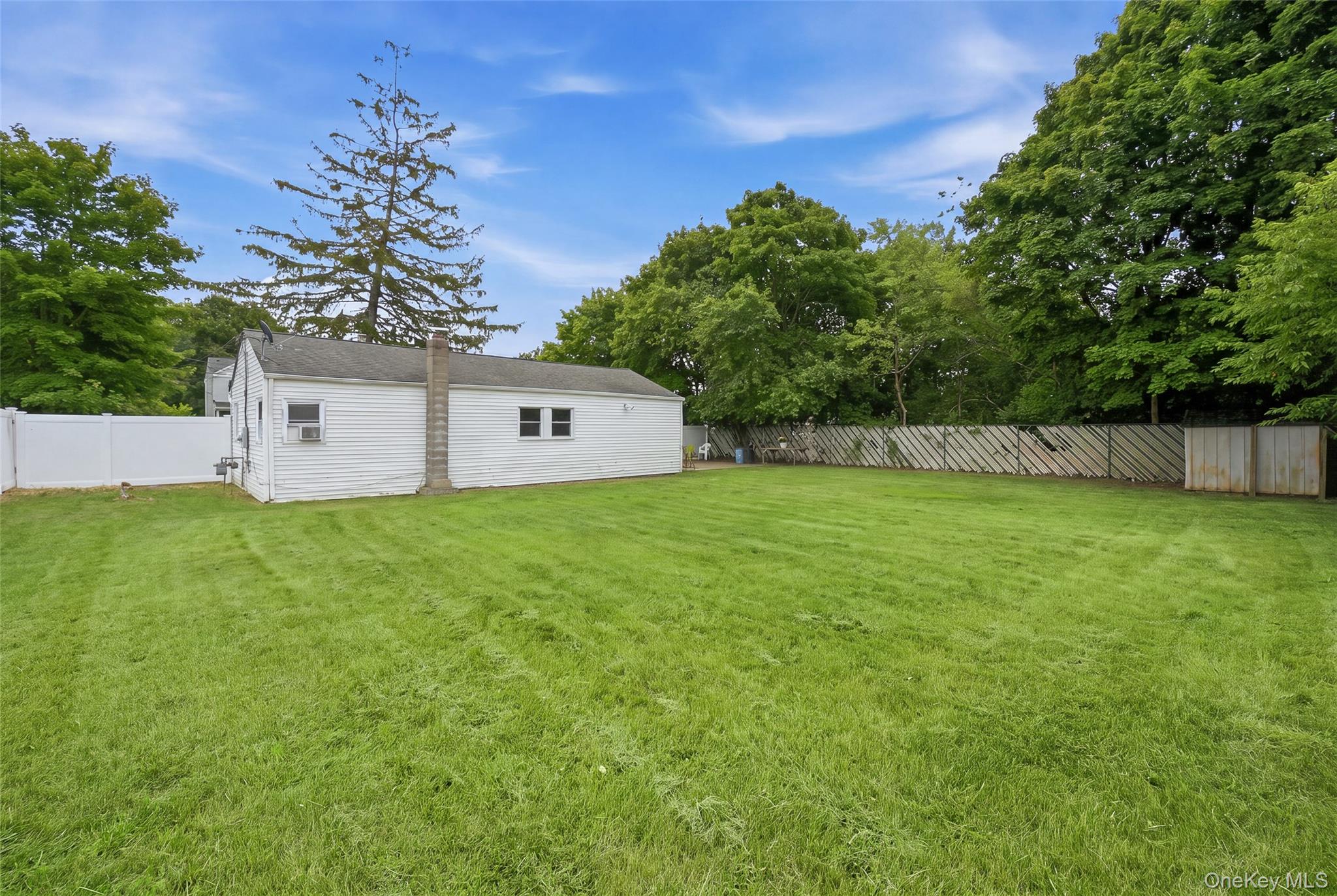 710 Bourdois Avenue – For Sale photo 21
