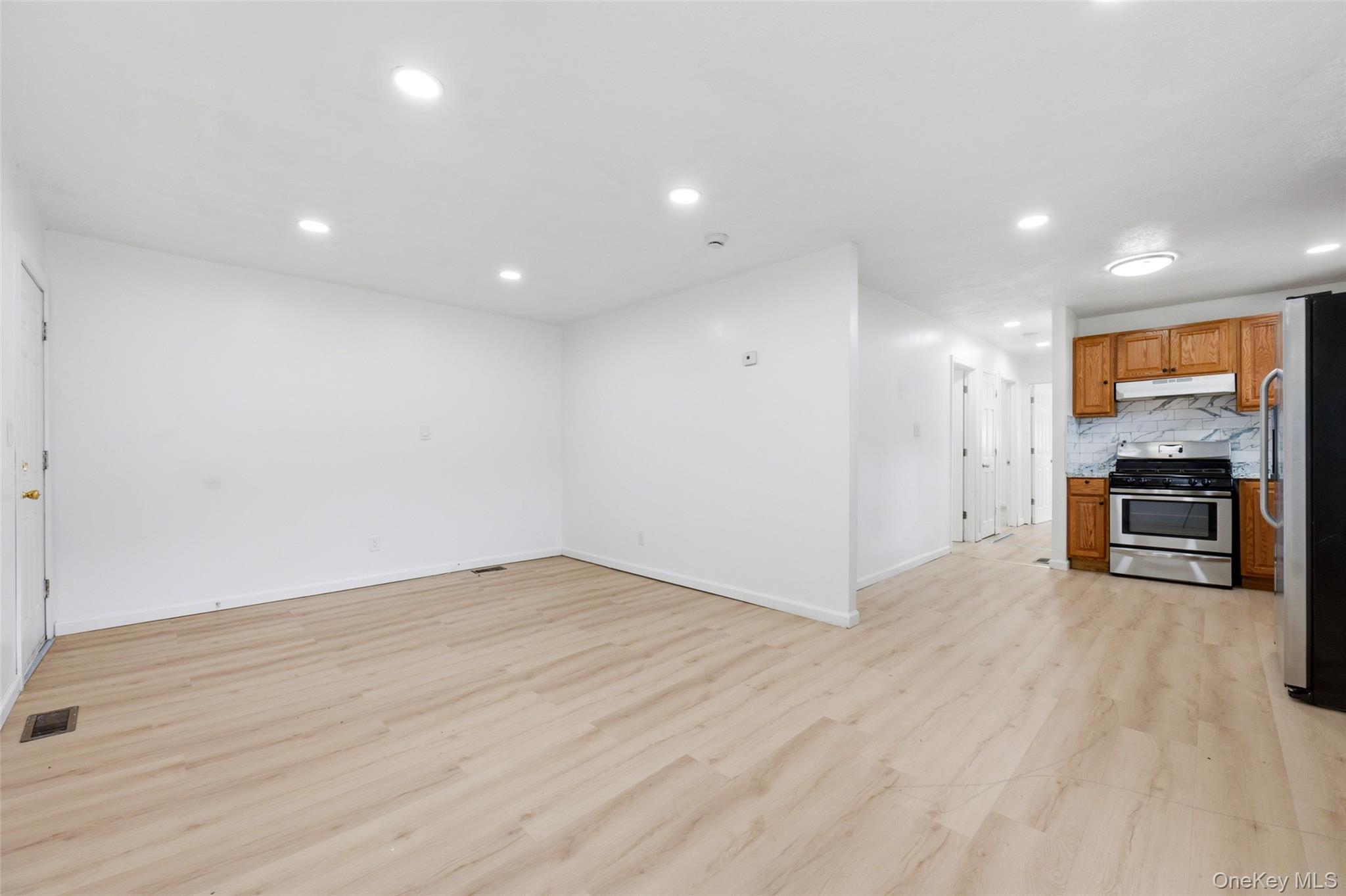 710 Bourdois Avenue – For Sale photo 9