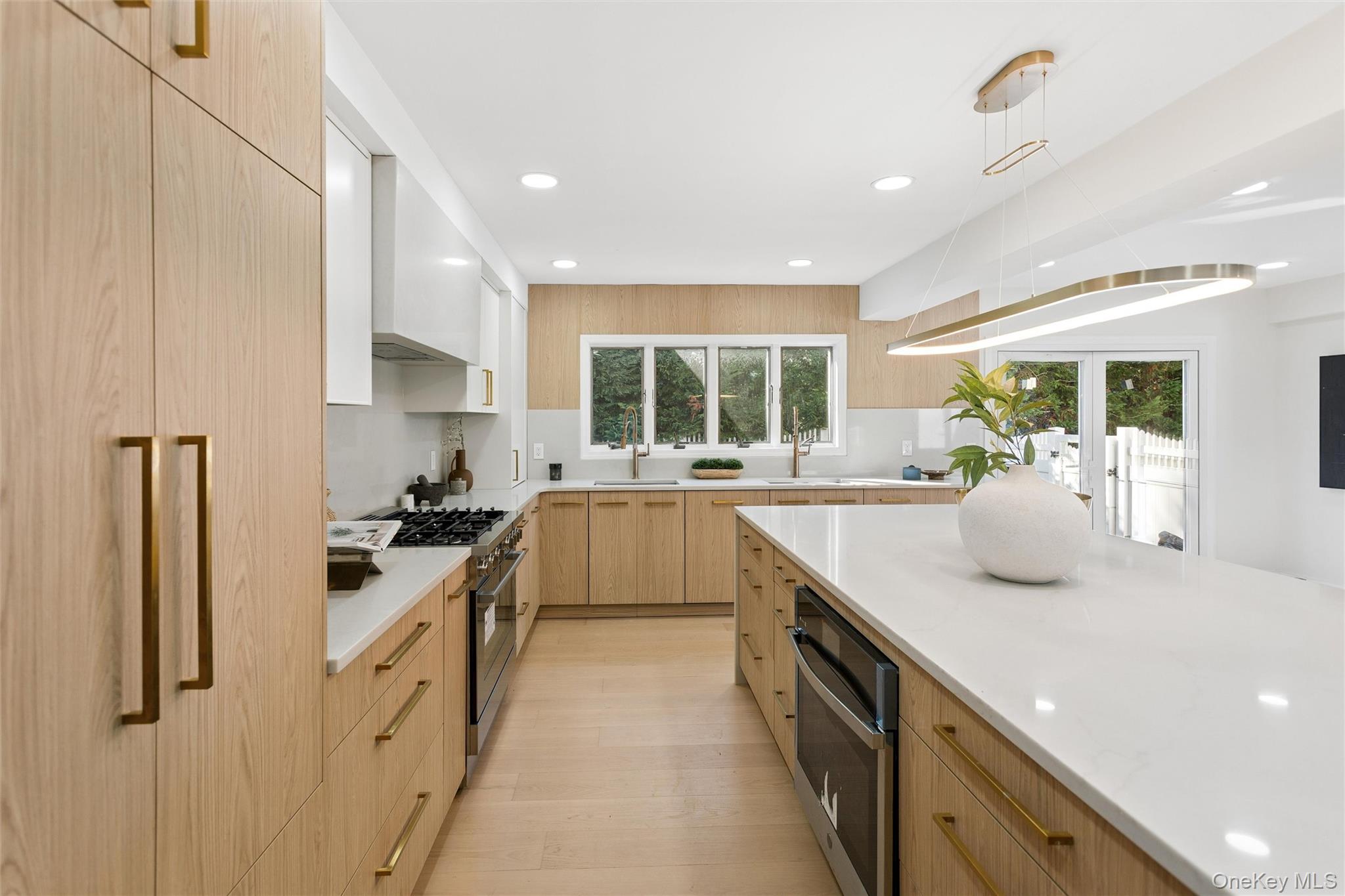 875 Channel Road – For Sale photo 7