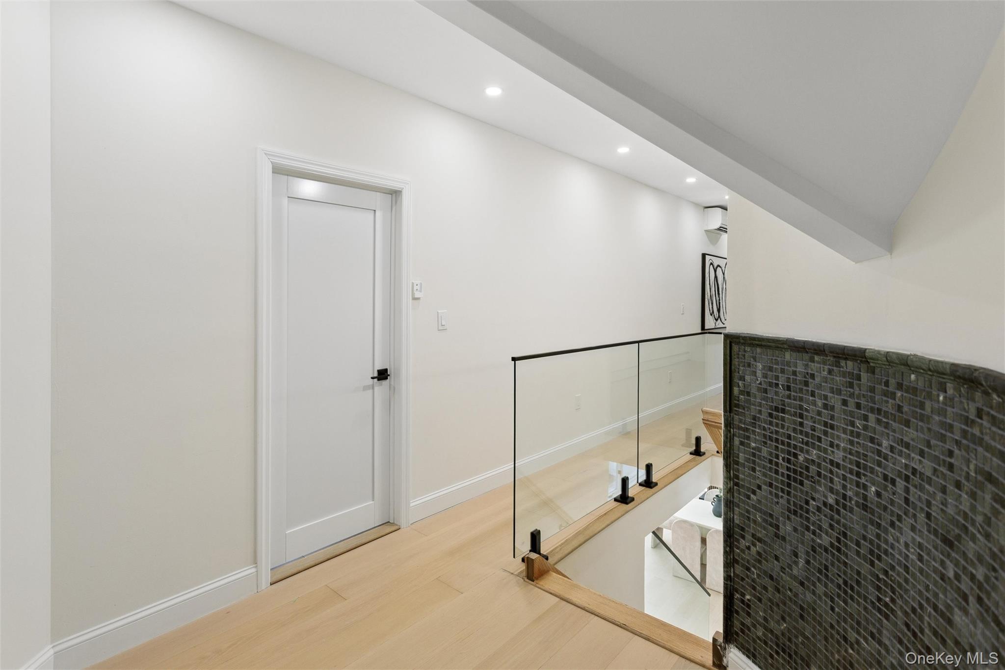 875 Channel Road – For Sale photo 14