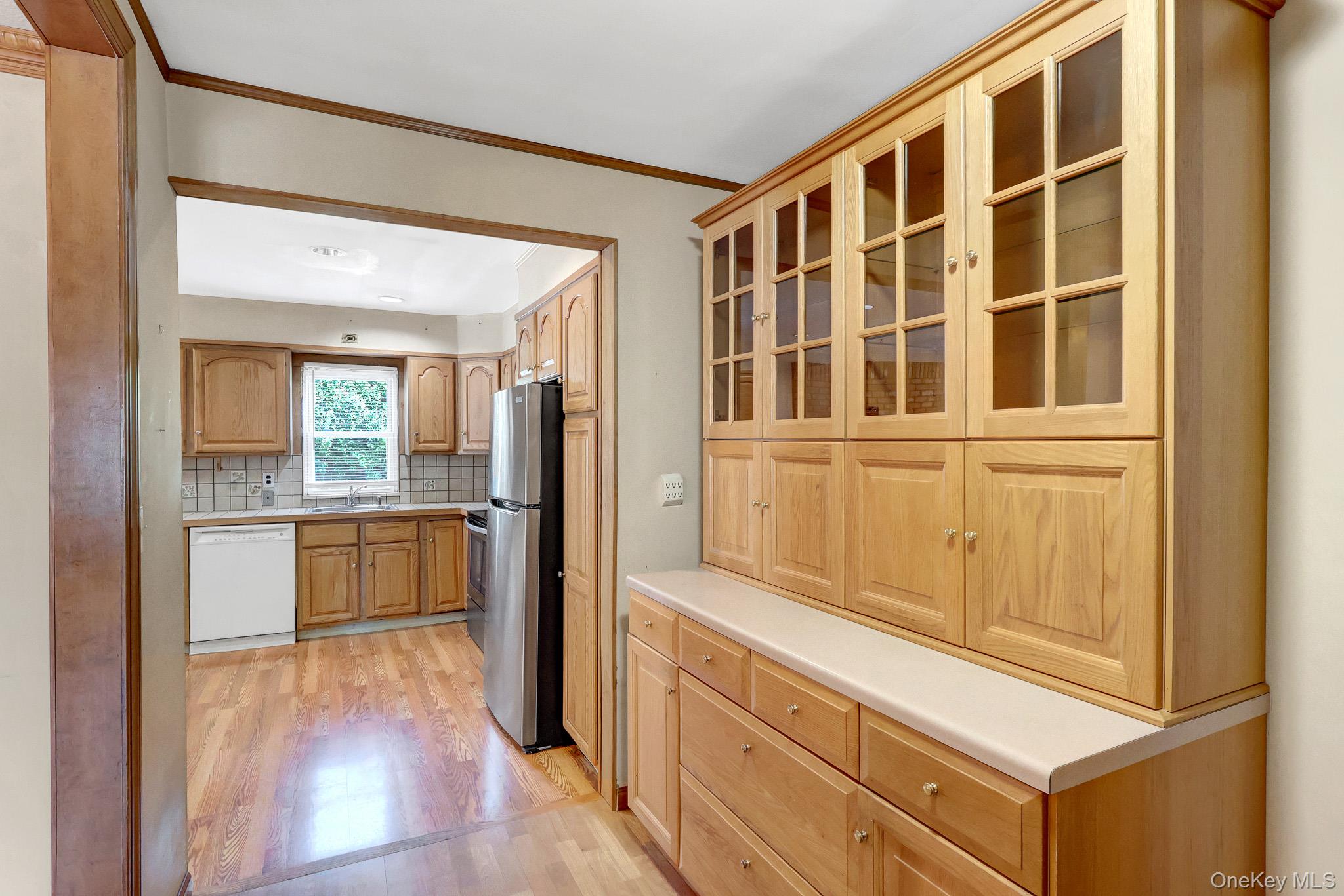 19 Essex Road – For Sale photo 7