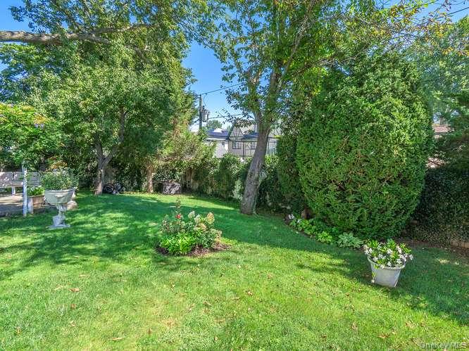 9 Robert Road – For Sale photo 44
