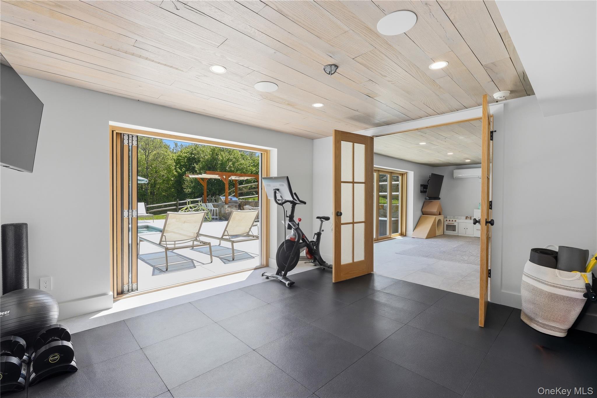 90 Springhurst Road – For Rent photo 24