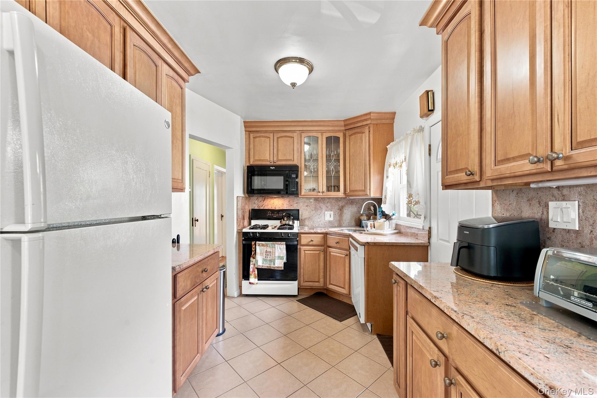 4850 188th Street – For Sale photo 6