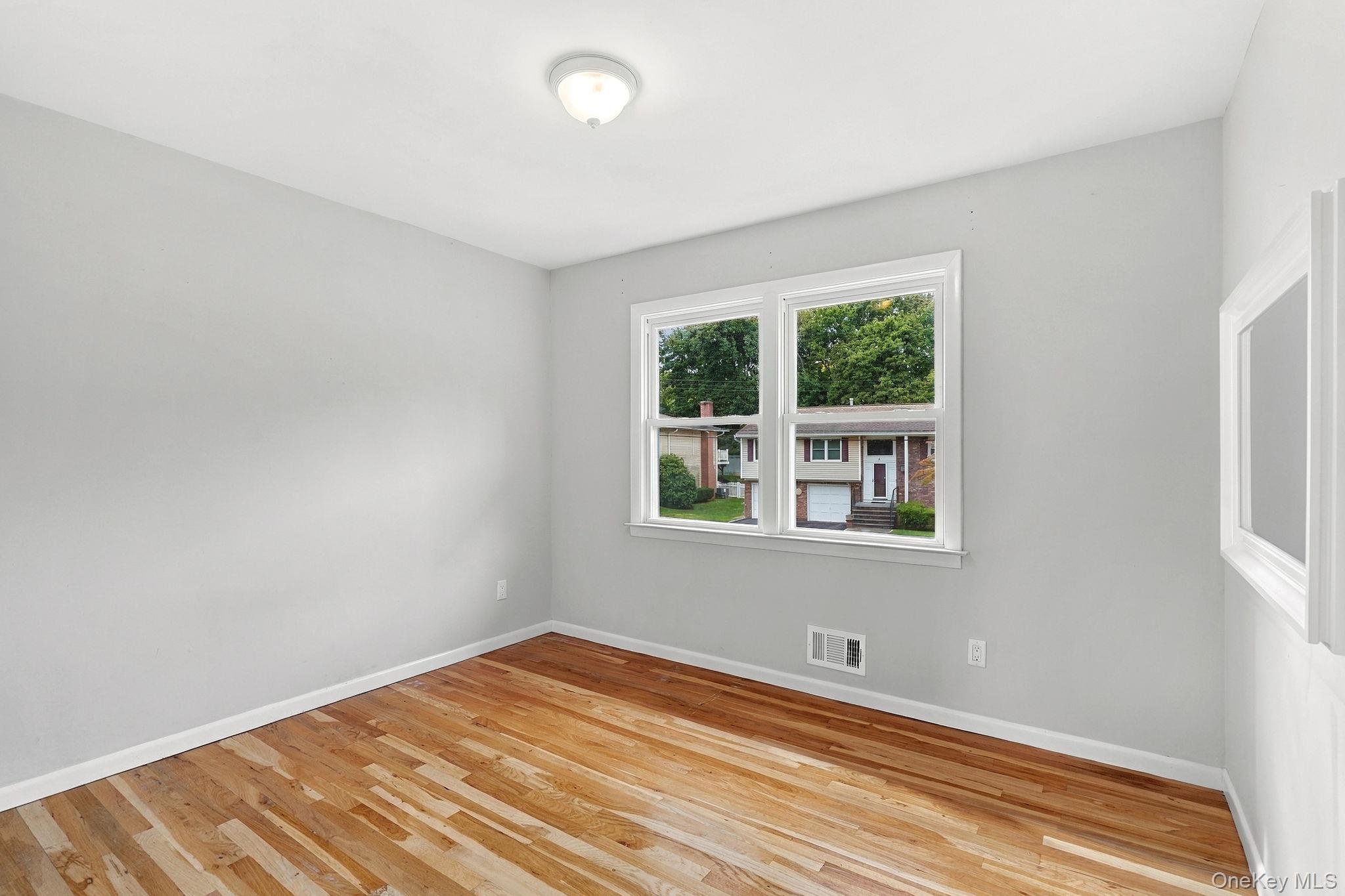 7 Frost Lane – For Sale photo 20