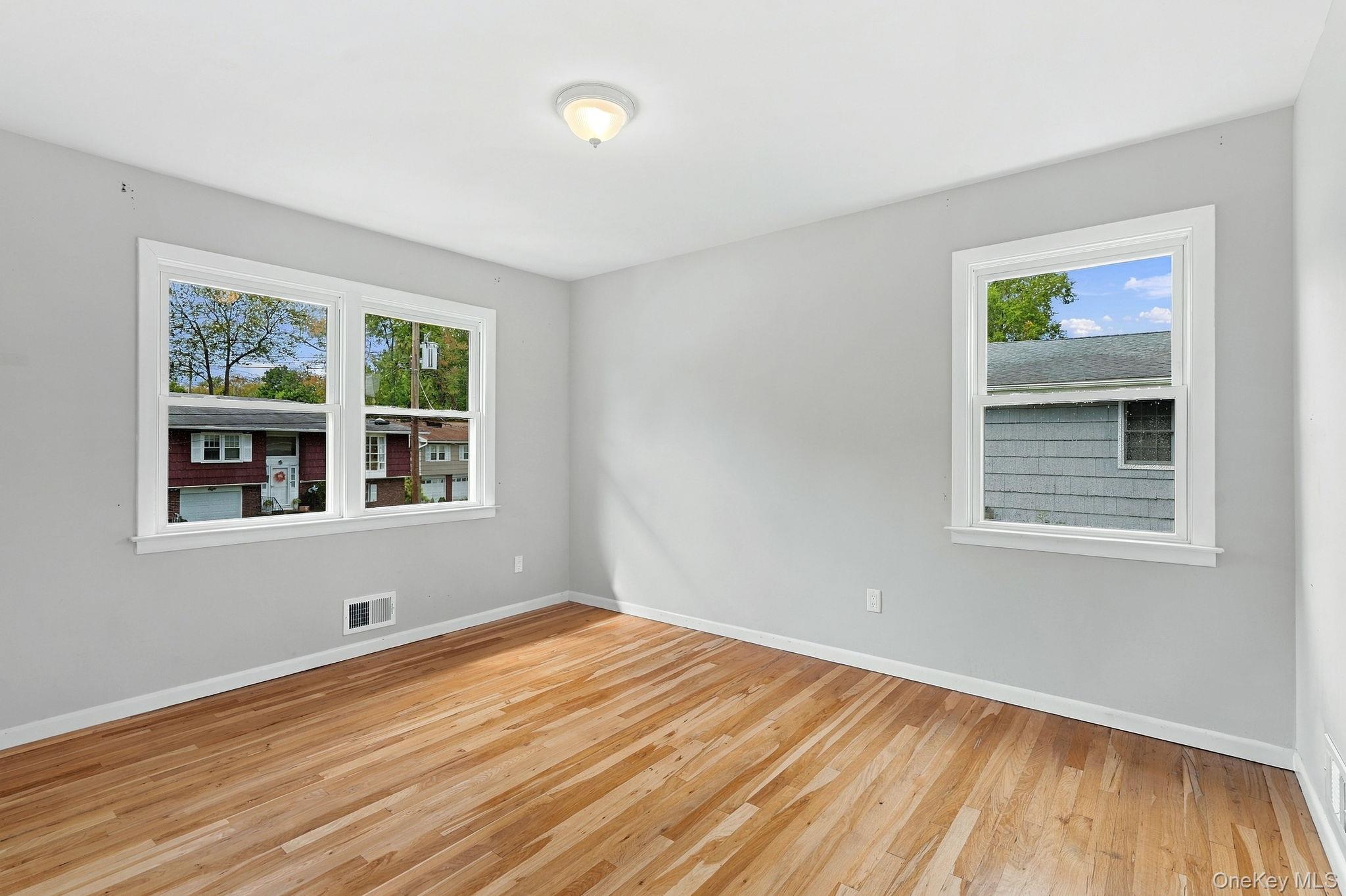 7 Frost Lane – For Sale photo 17