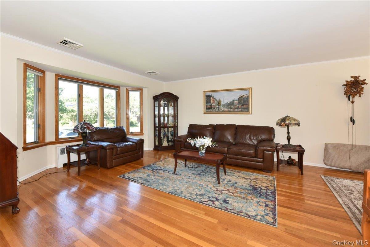 70 Glenwood Road – For Sale photo 5