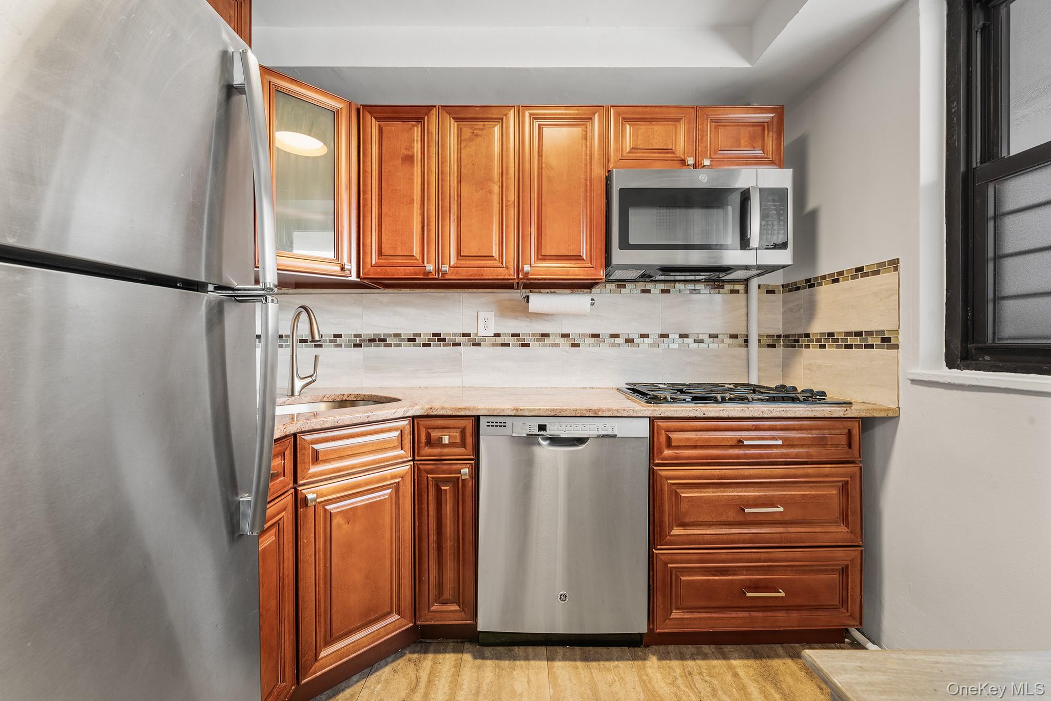 61-25 98th Street, Unit 9F photo 4
