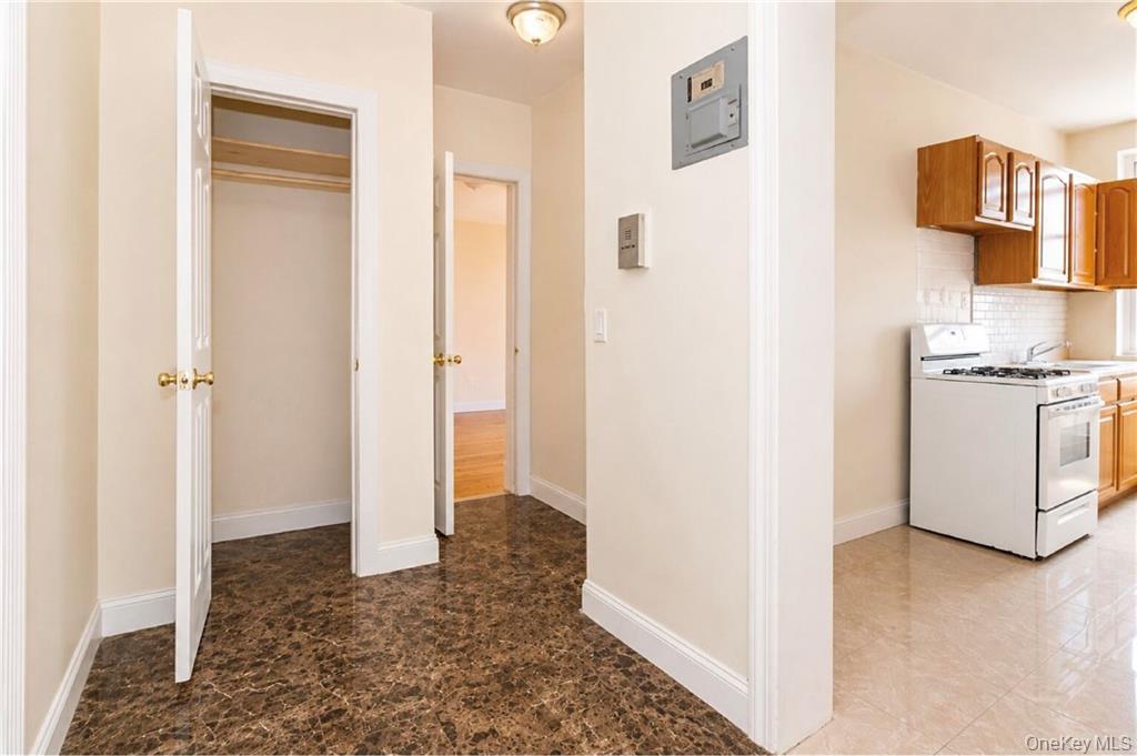 1289 E 19th Street, Unit F7 photo 5