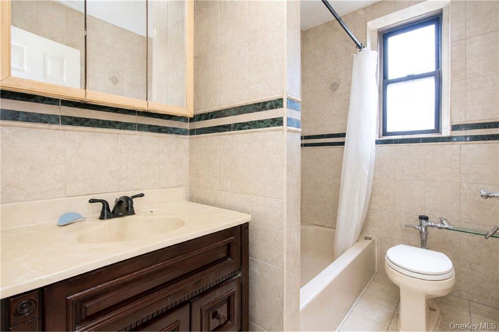 1289 E 19th Street, Unit F7 photo 8