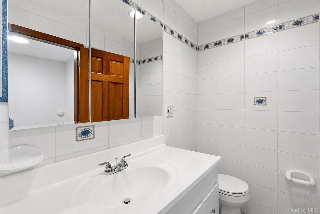99-11 159th Avenue – For Sale photo 9