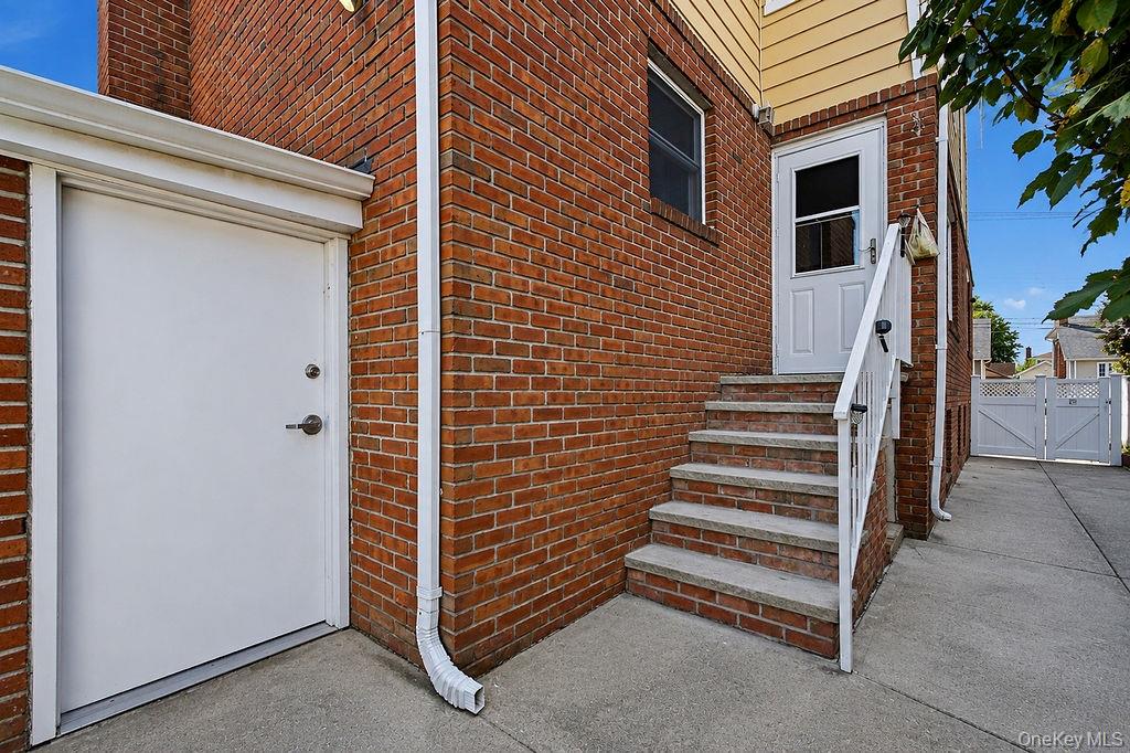 99-11 159th Avenue – For Sale photo 25