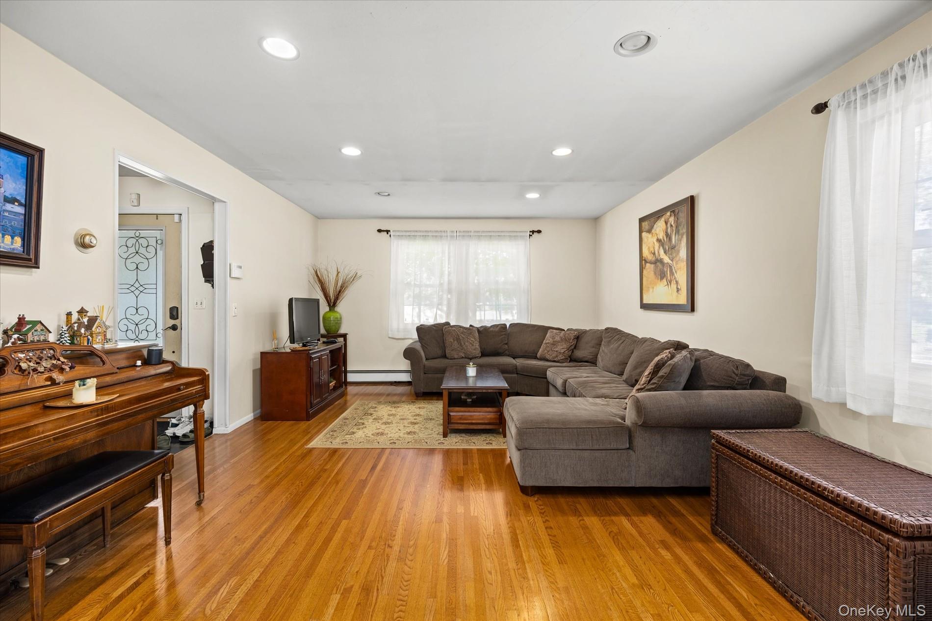 9 Charlemagne Drive – For Sale photo 5