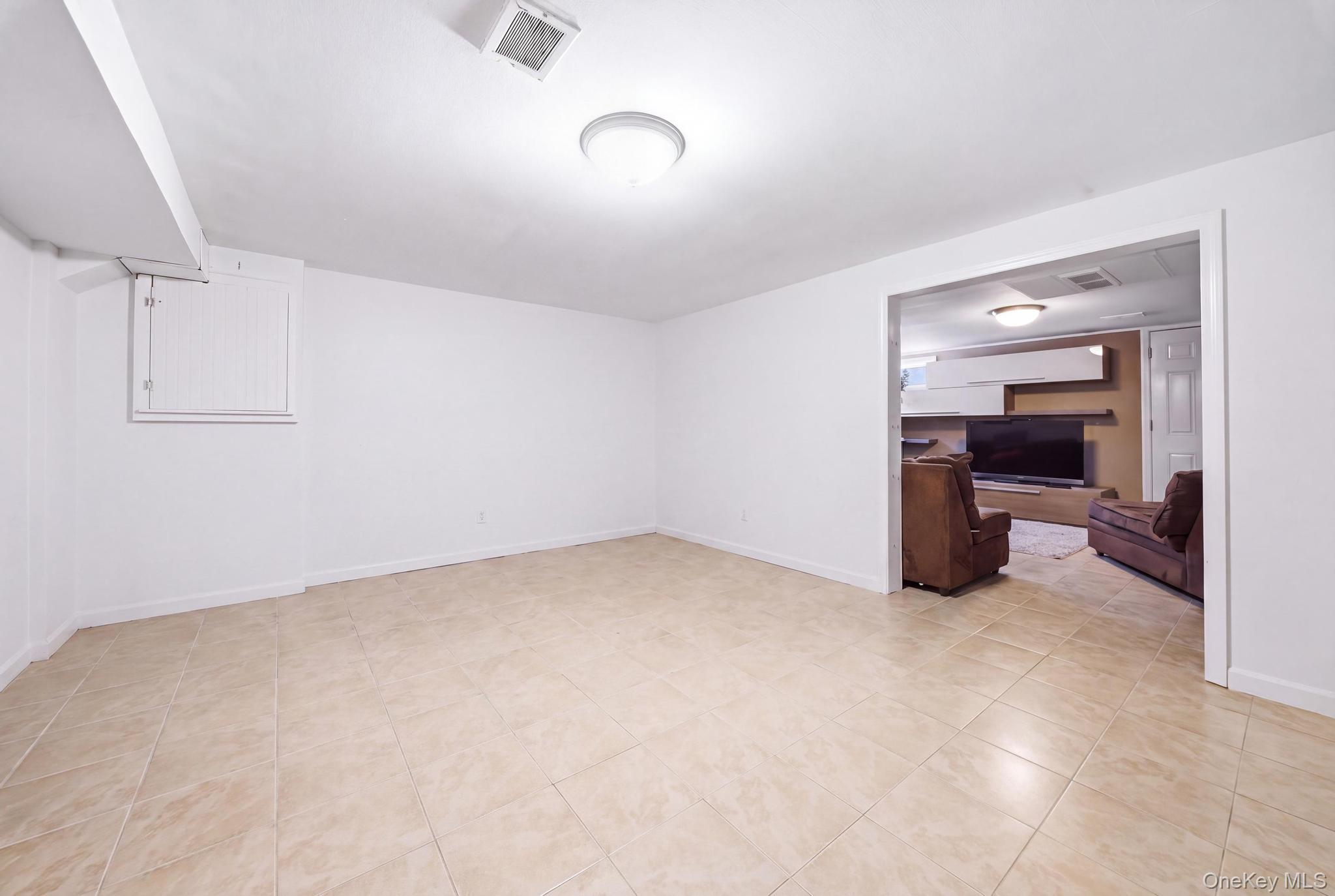 66 Caroline Avenue – For Sale photo 18
