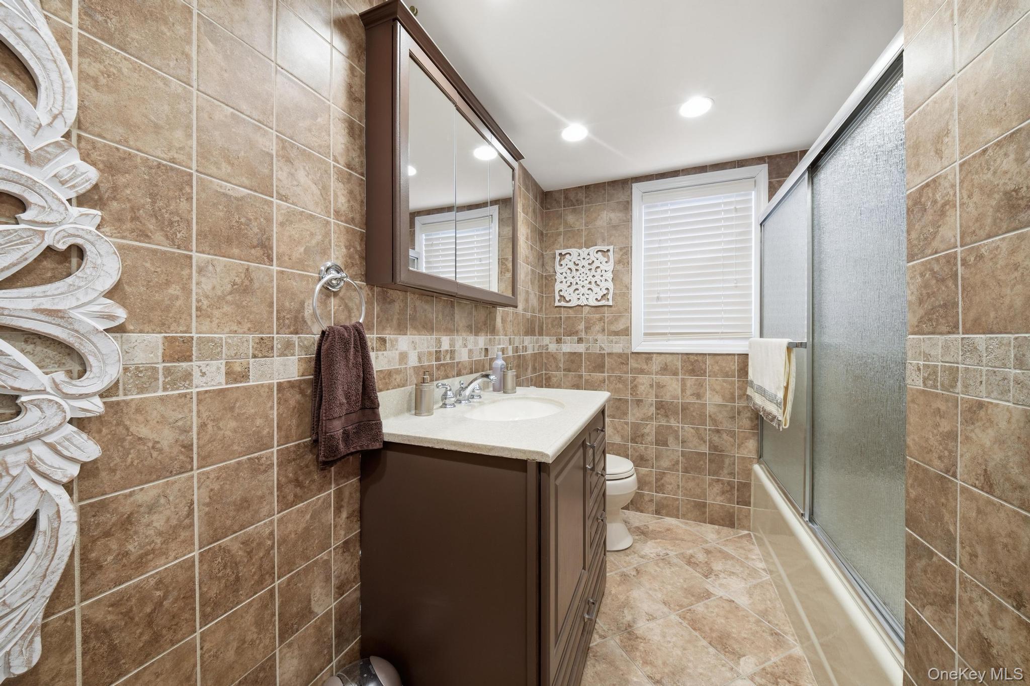 66 Caroline Avenue – For Sale photo 12