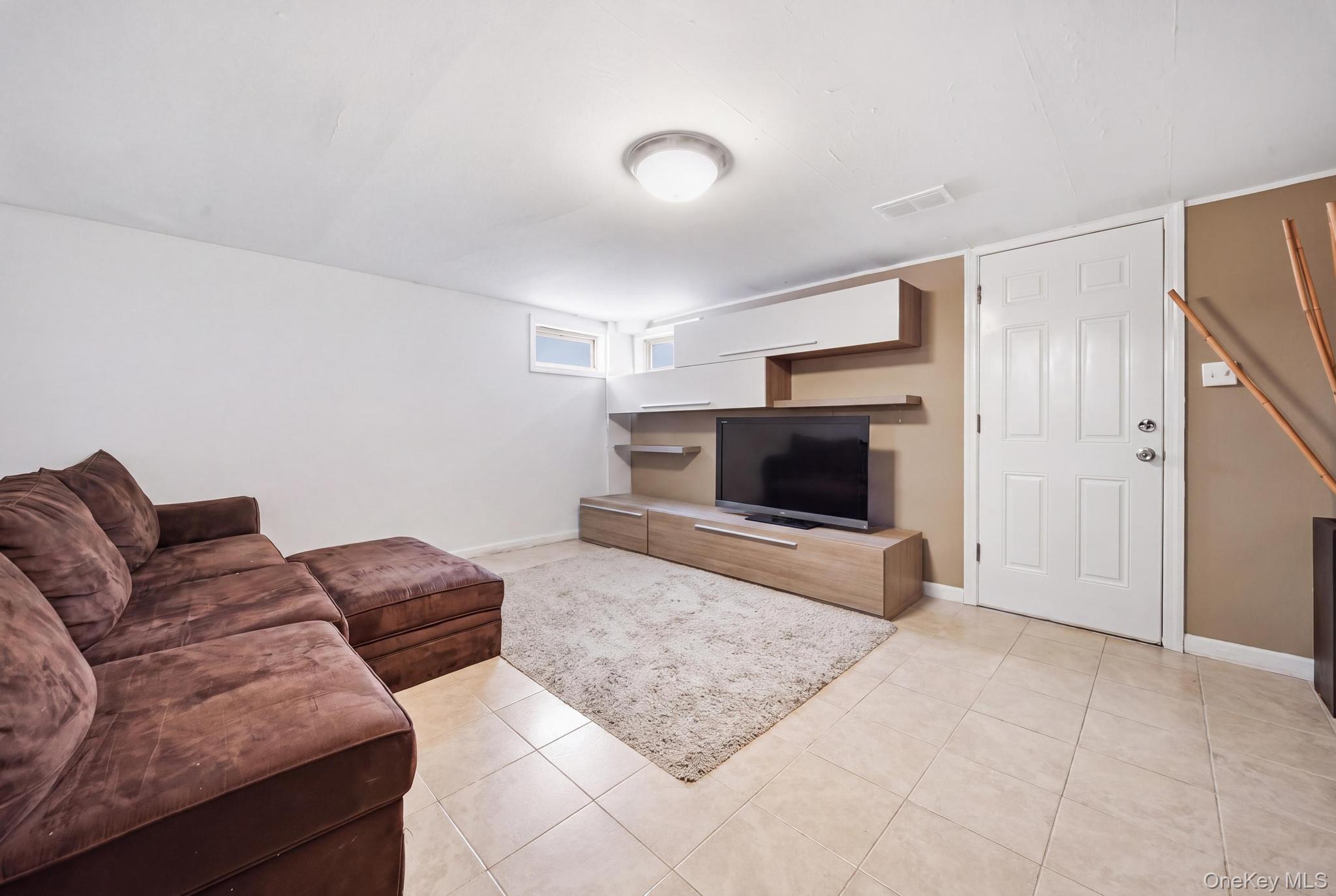 66 Caroline Avenue – For Sale photo 19