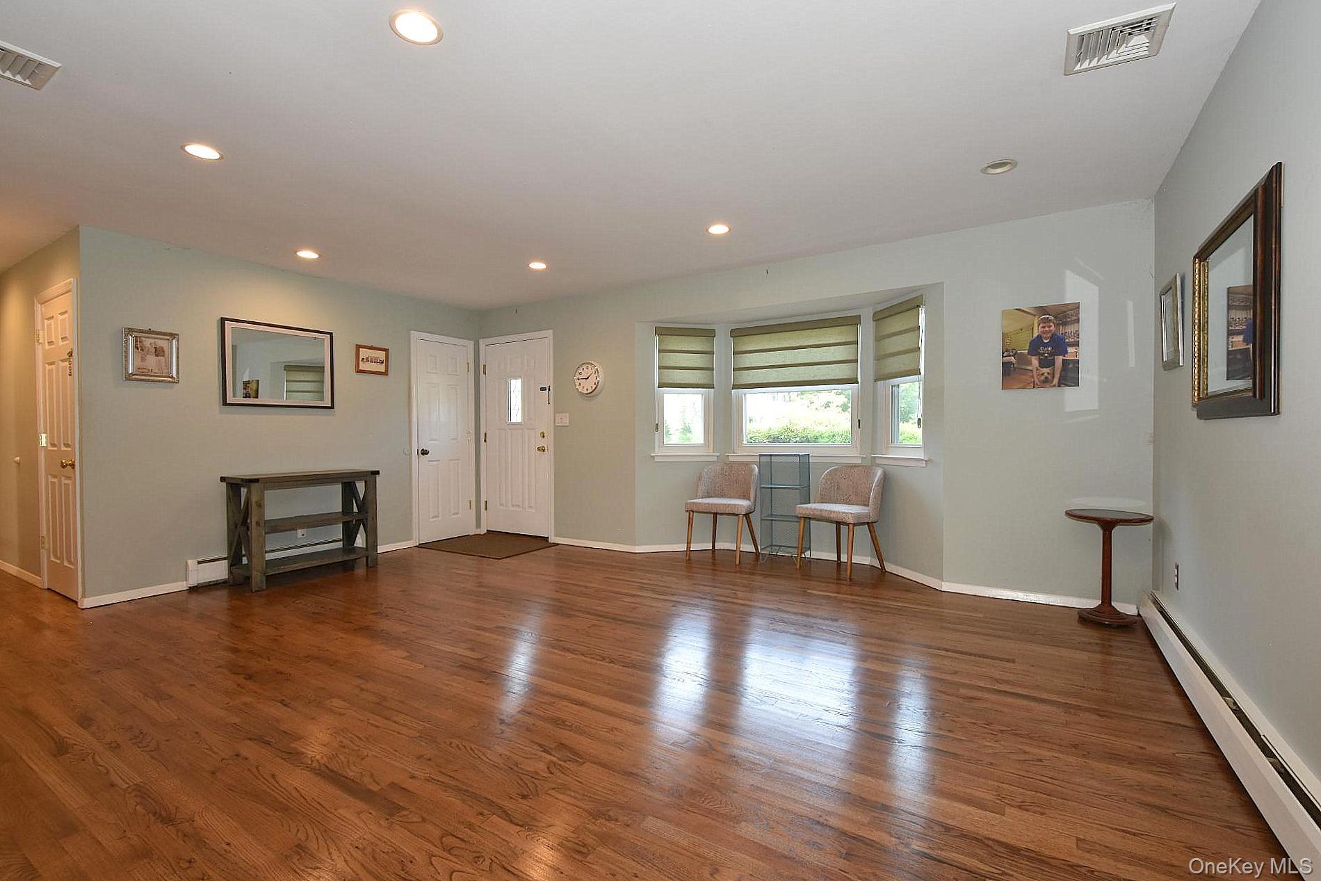 14 Milburn – For Sale photo 3