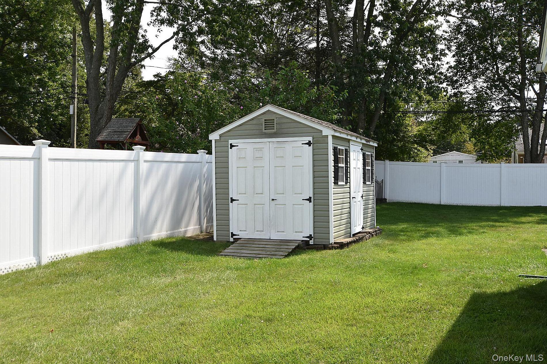 14 Milburn – For Sale photo 23