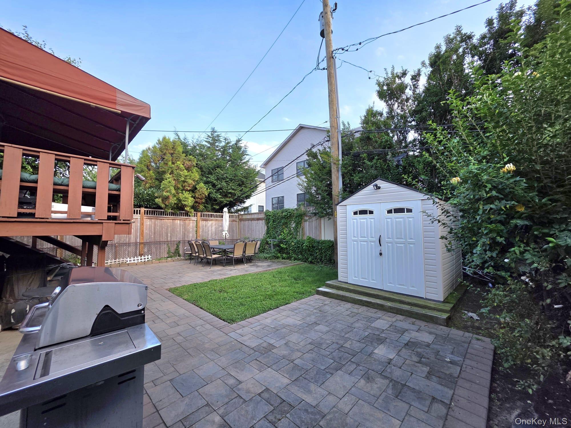 354 E Beech Street – For Sale photo 7