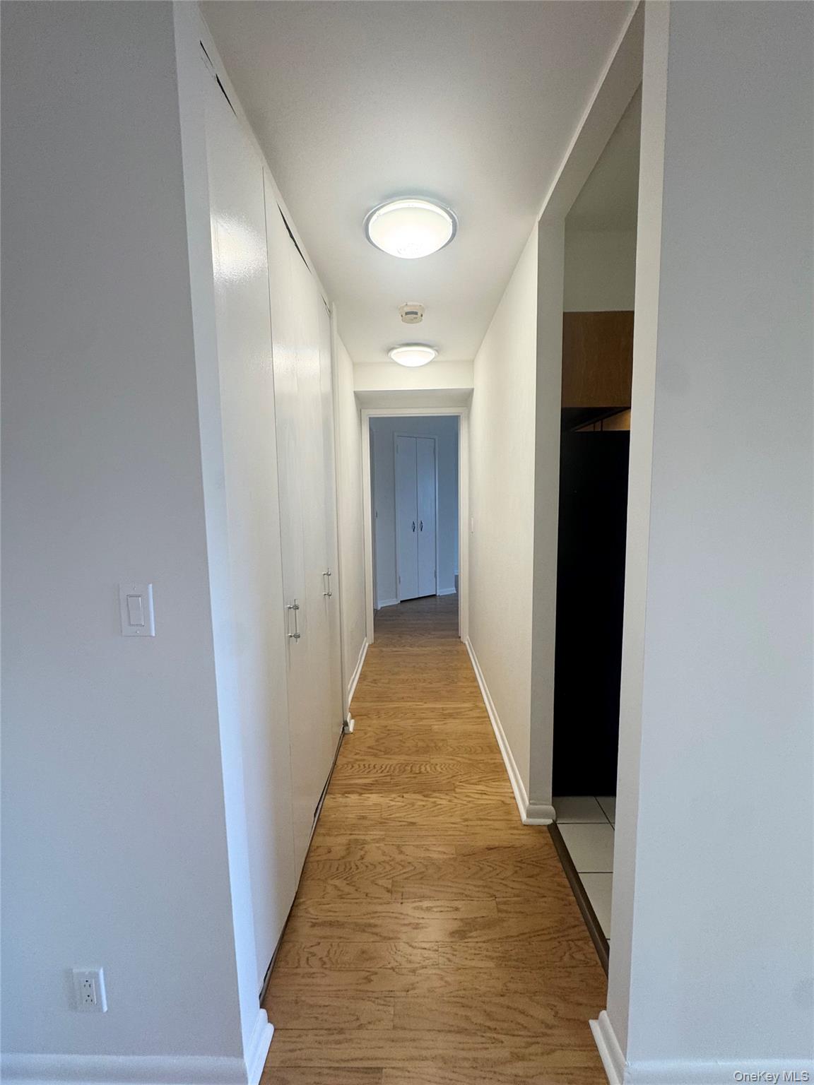 141 Great Neck Road, Unit 3F photo 13