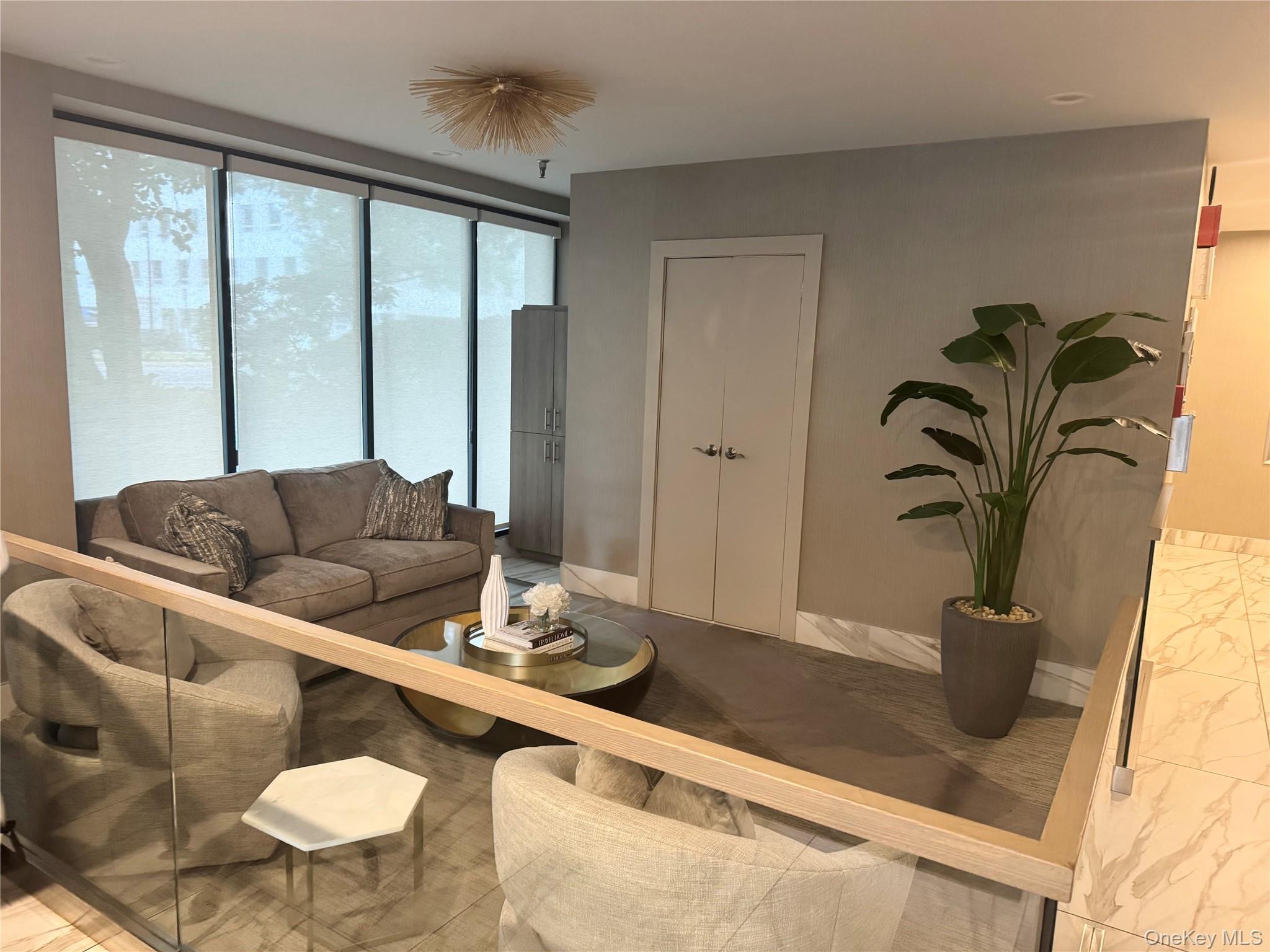 141 Great Neck Road, Unit 3F photo 3
