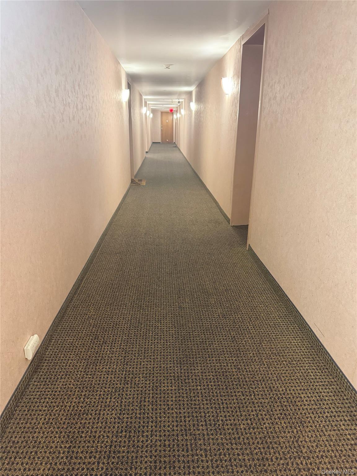 141 Great Neck Road, Unit 3F photo 7