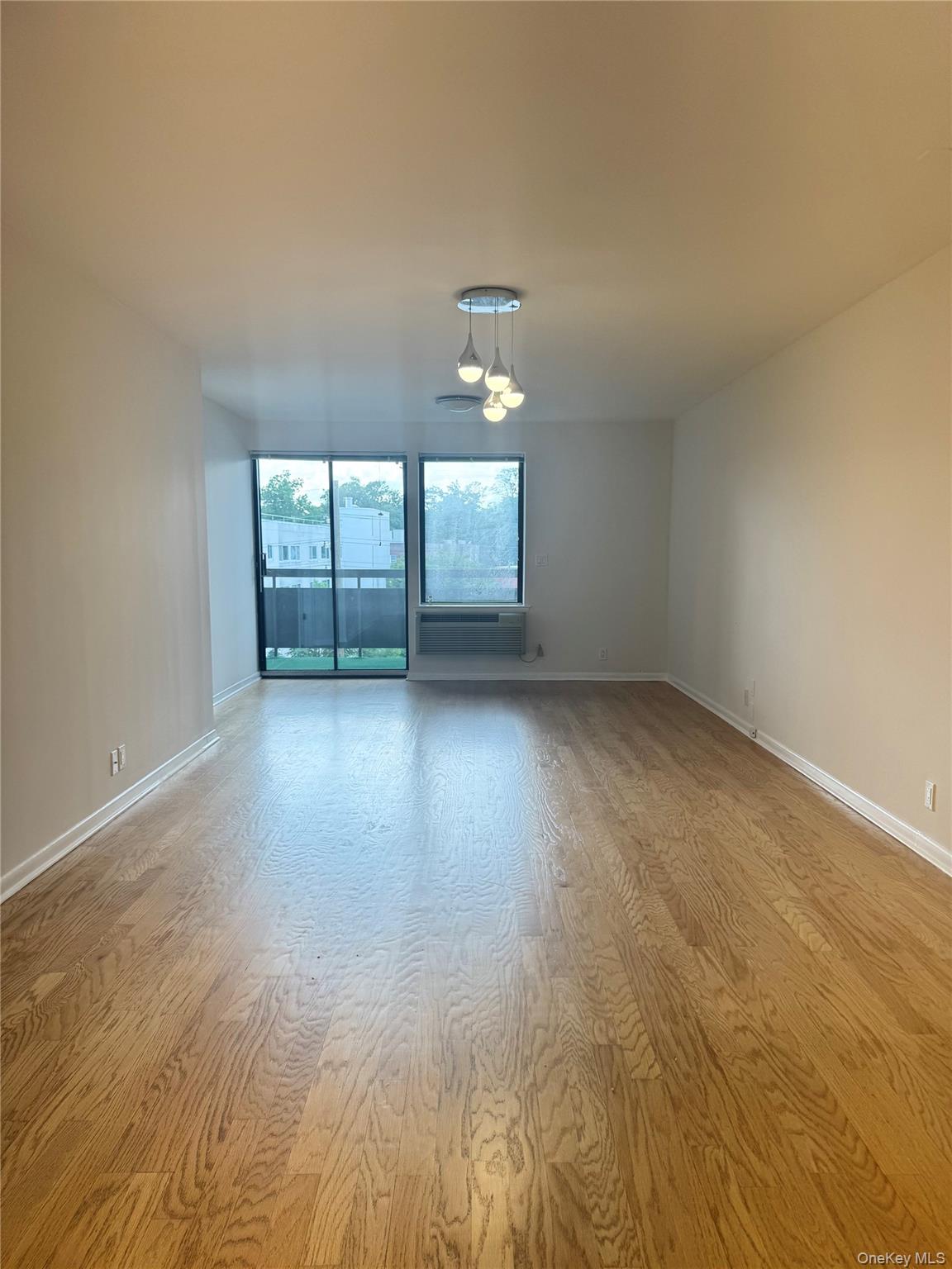 141 Great Neck Road, Unit 3F photo 10