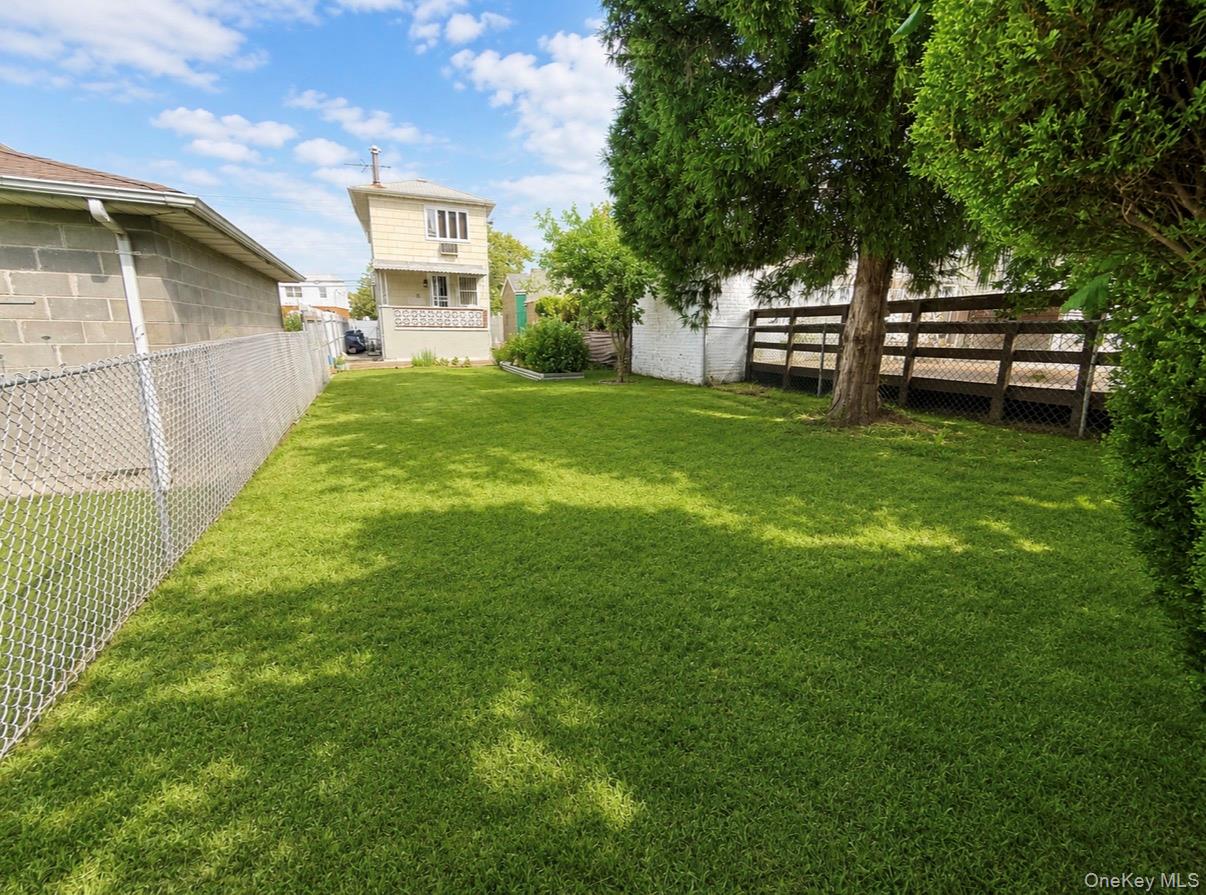 201-10 26th Avenue – For Sale photo 12