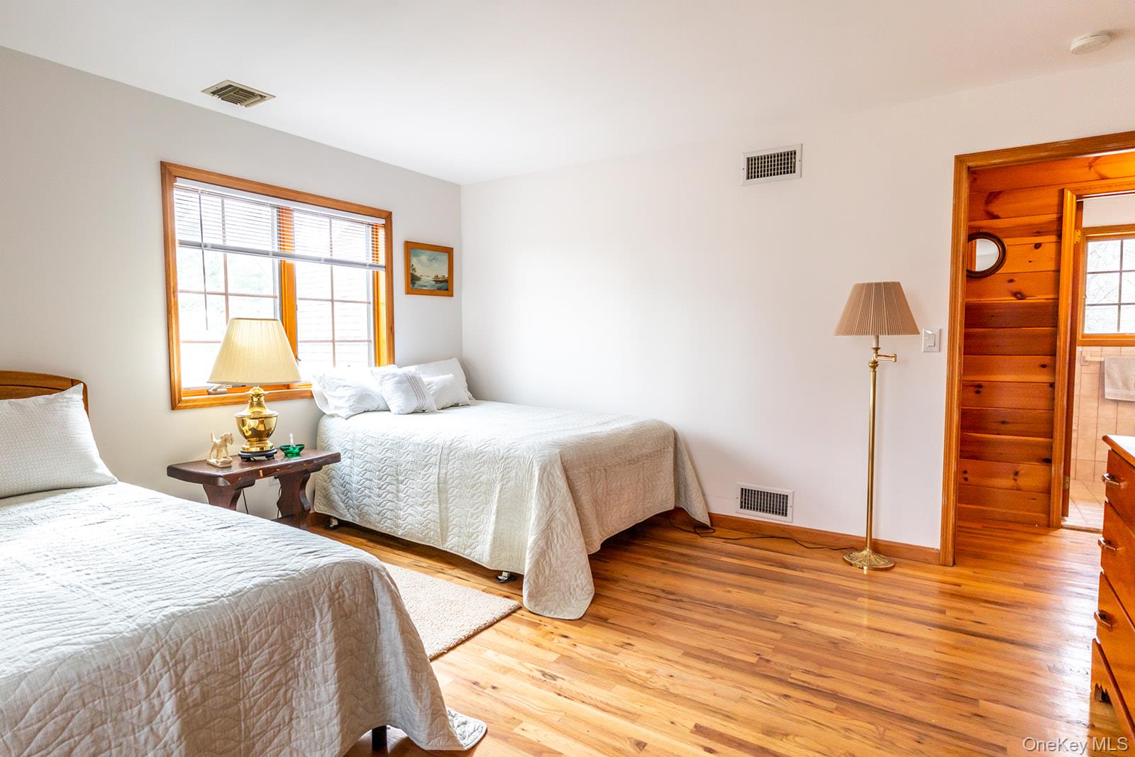 16 Roosevelt Boulevard – For Rent photo 5