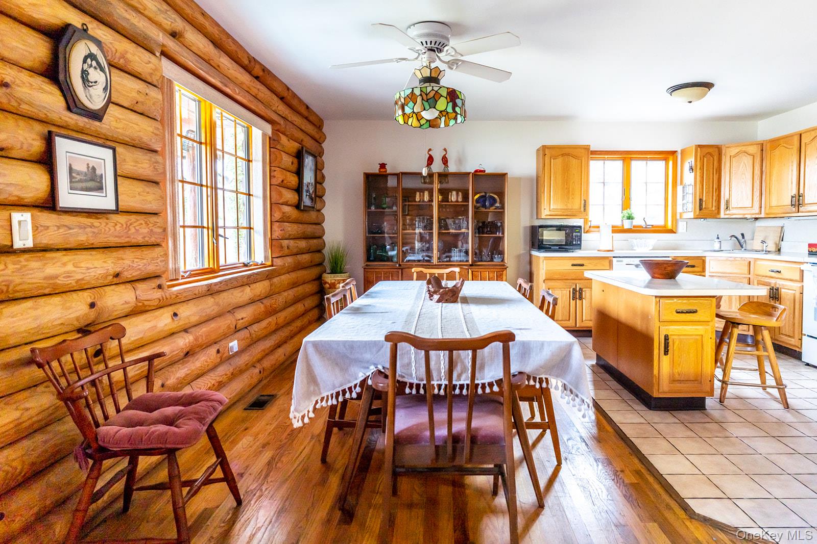 16 Roosevelt Boulevard – For Rent photo 17