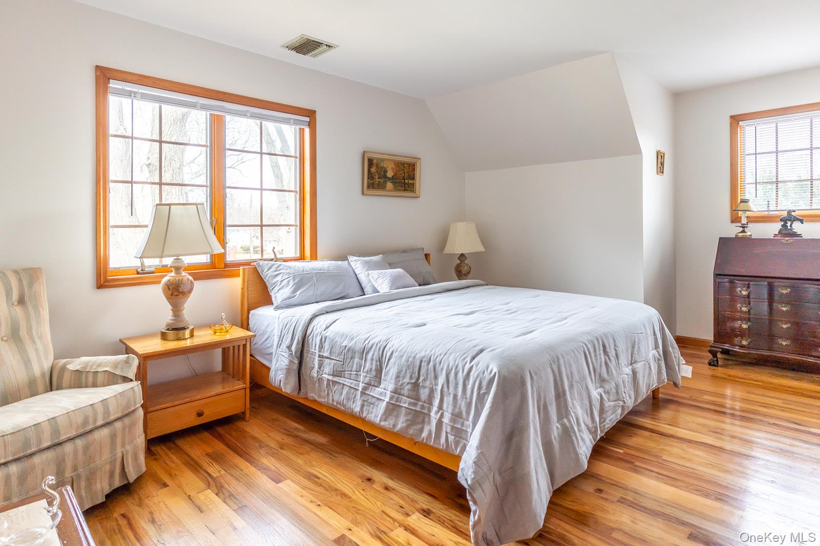 16 Roosevelt Boulevard – For Rent photo 6